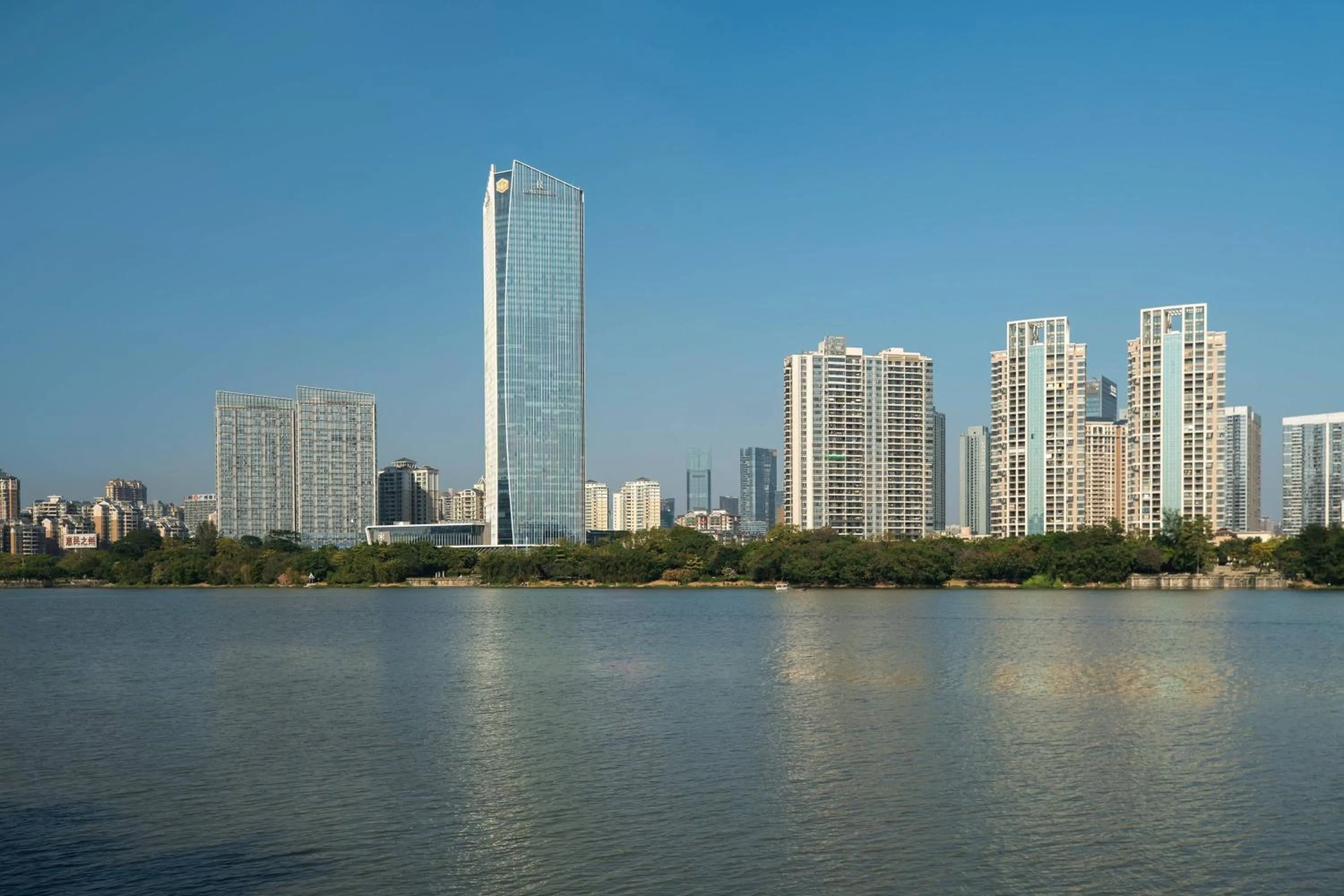 Property building in Renaissance Huizhou Hotel