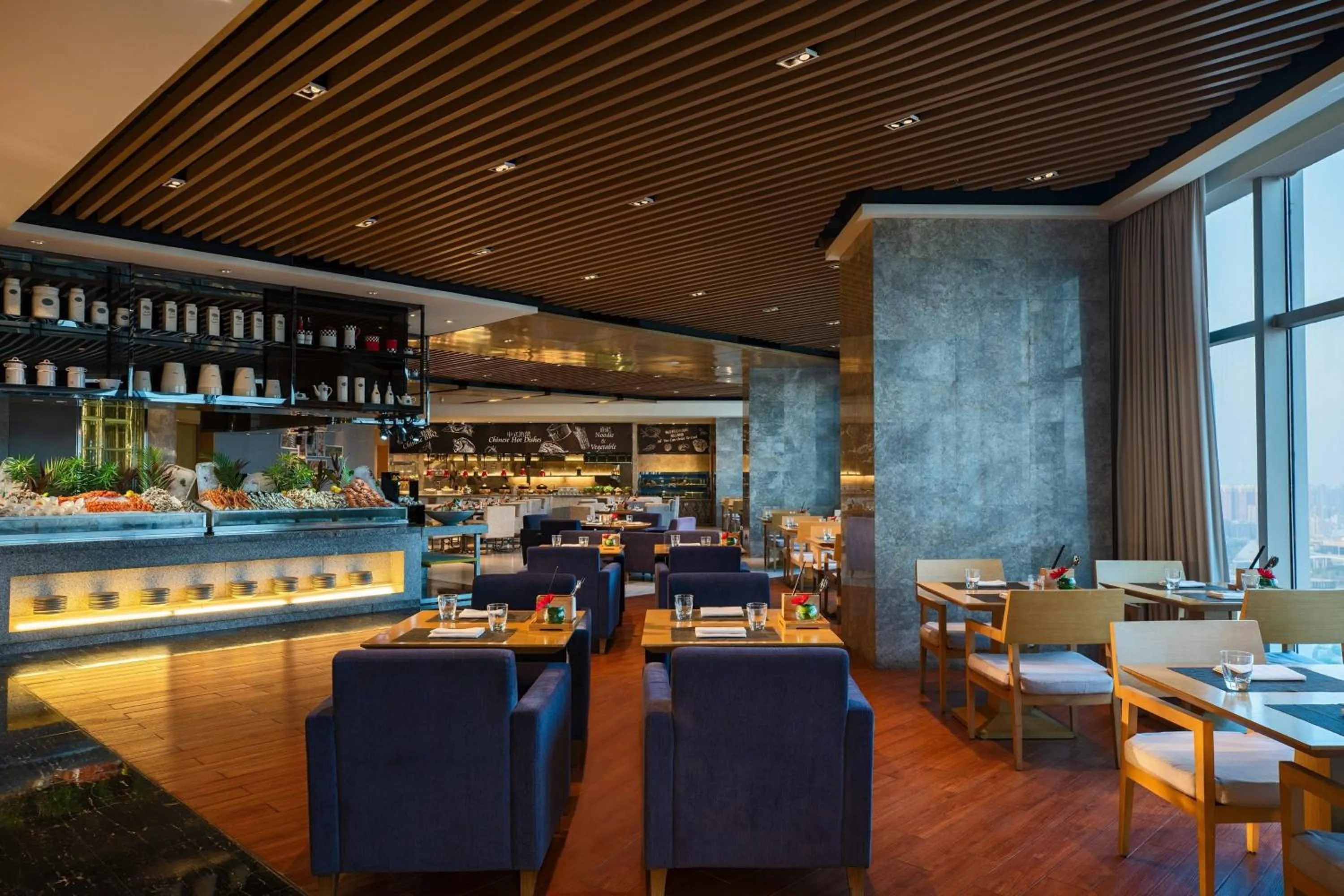 Restaurant/places to eat in Renaissance Huizhou Hotel