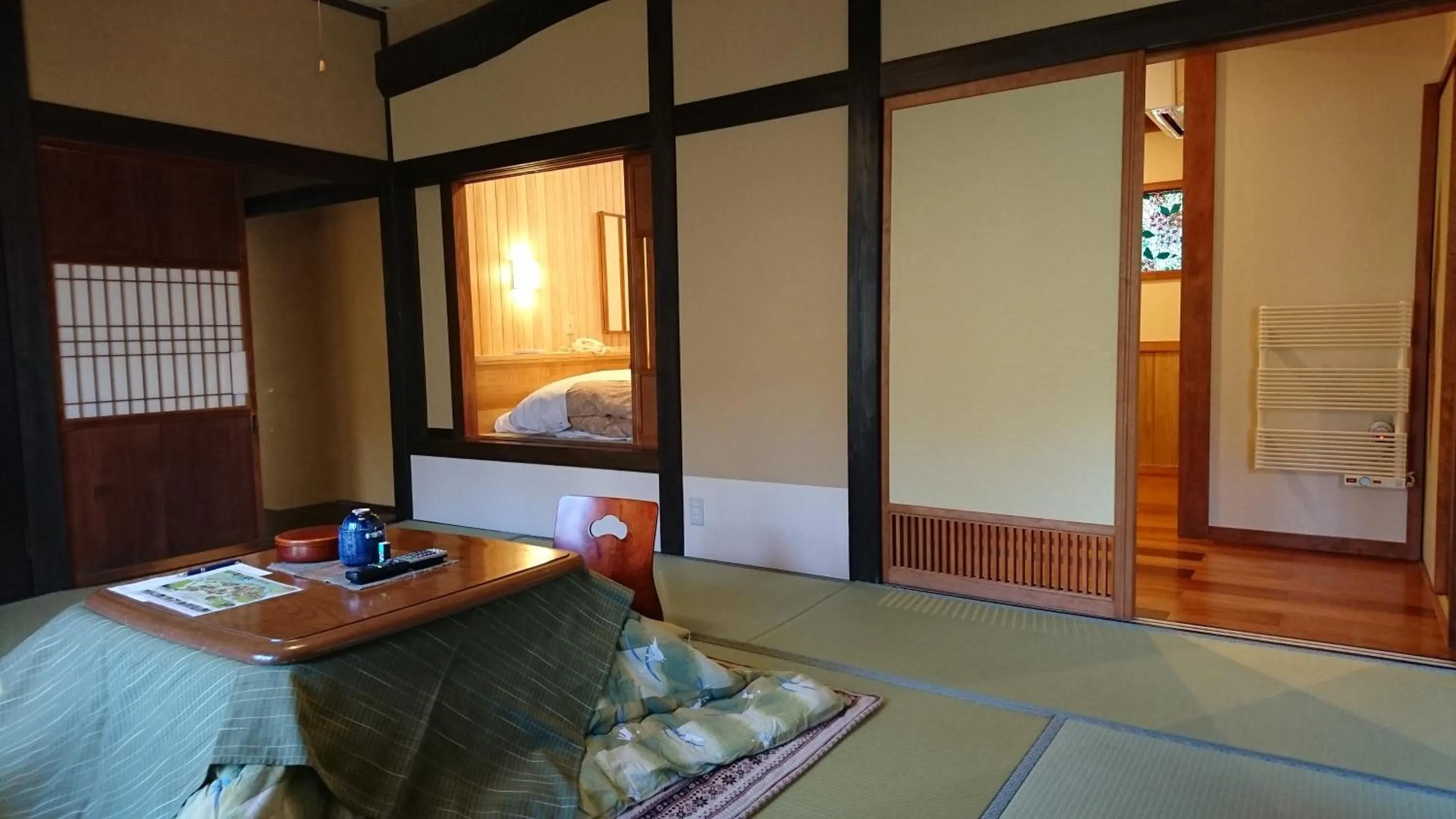Photo of the whole room, Bed in Katsuragi no Sato