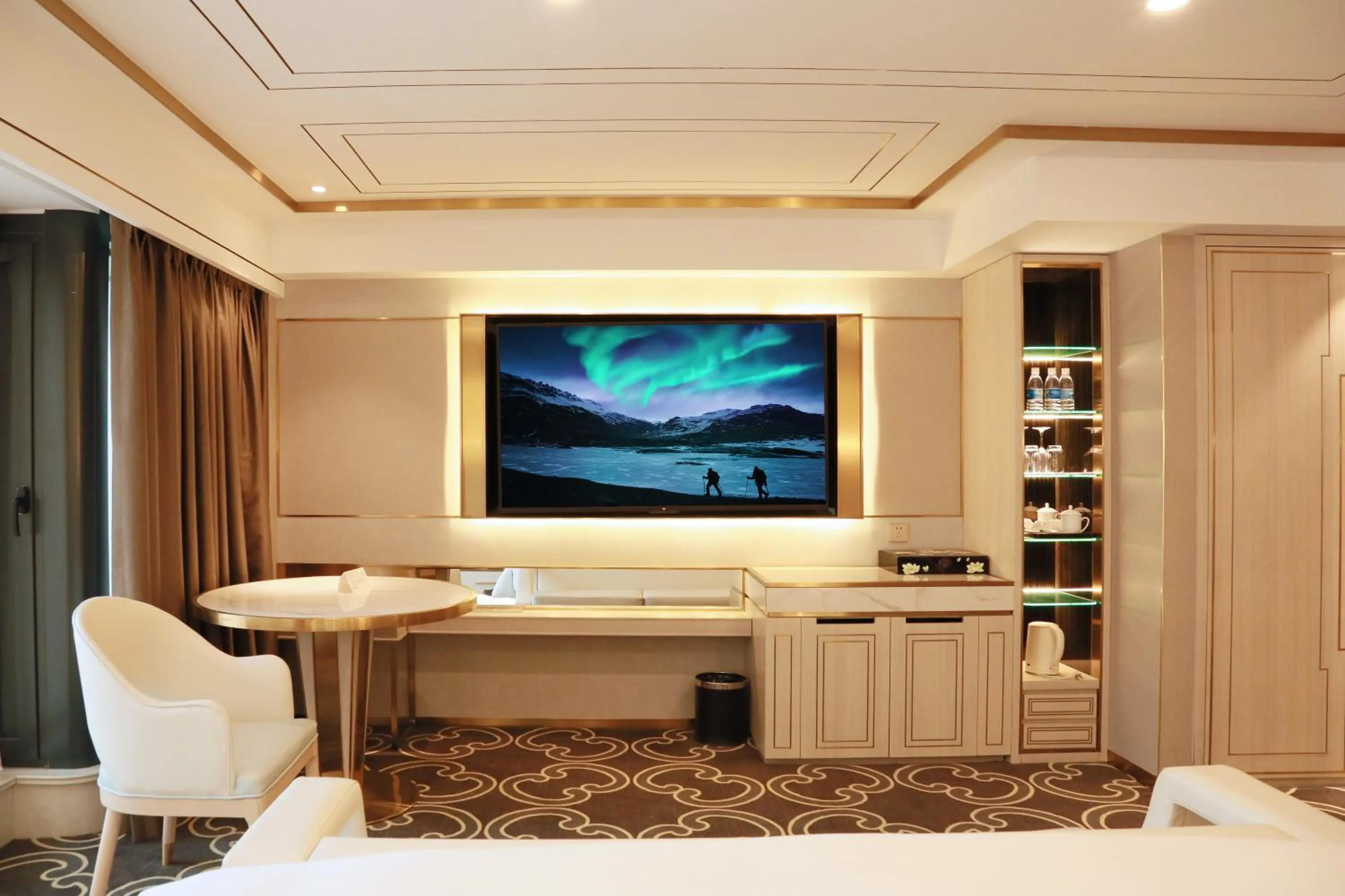 TV and multimedia in Nanjing Central Hotel