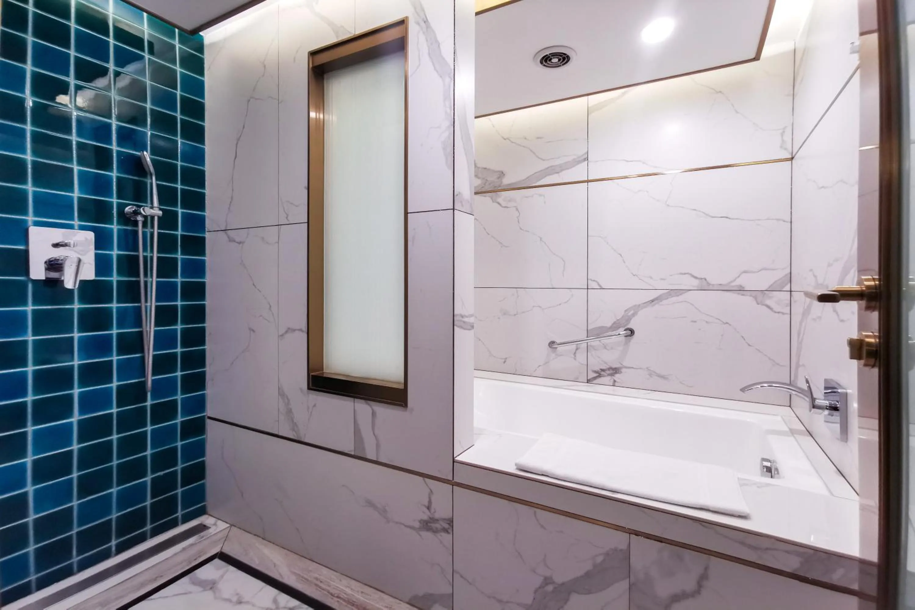 Bathroom in Nanjing Central Hotel