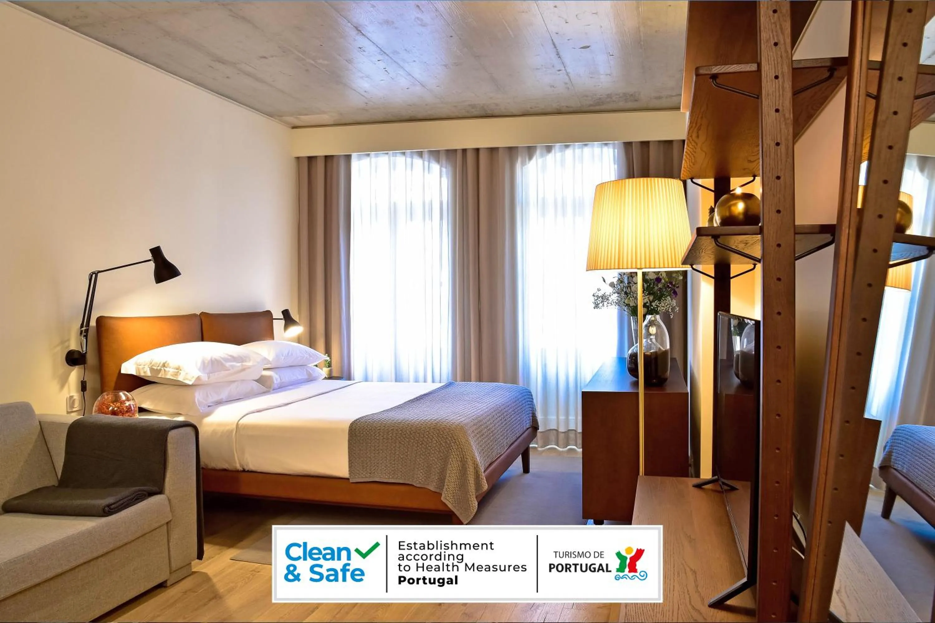 Photo of the whole room, Bed in My Story Apartments Porto - Santa Catarina