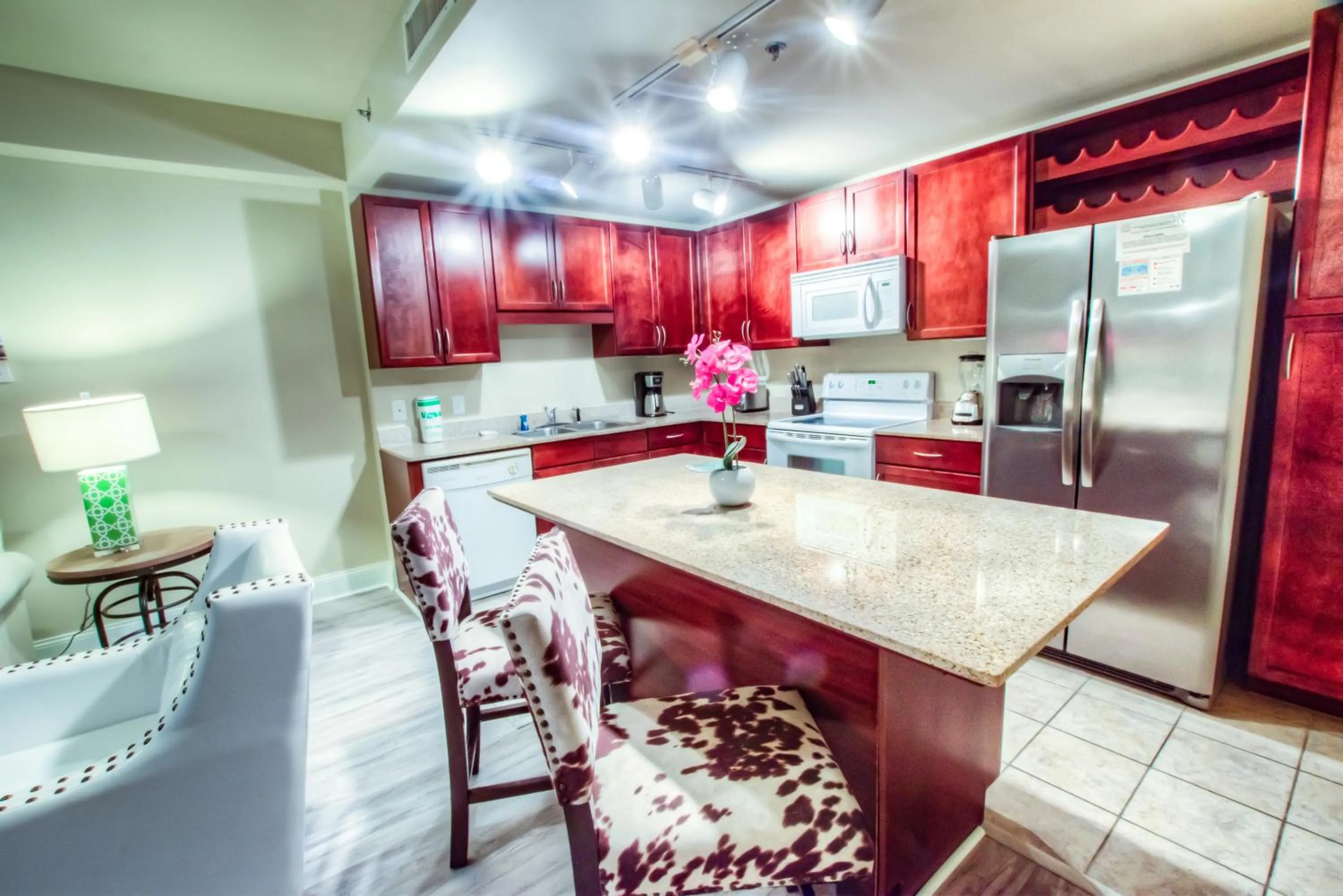 Laketown Wharf 1035 By Aneliya