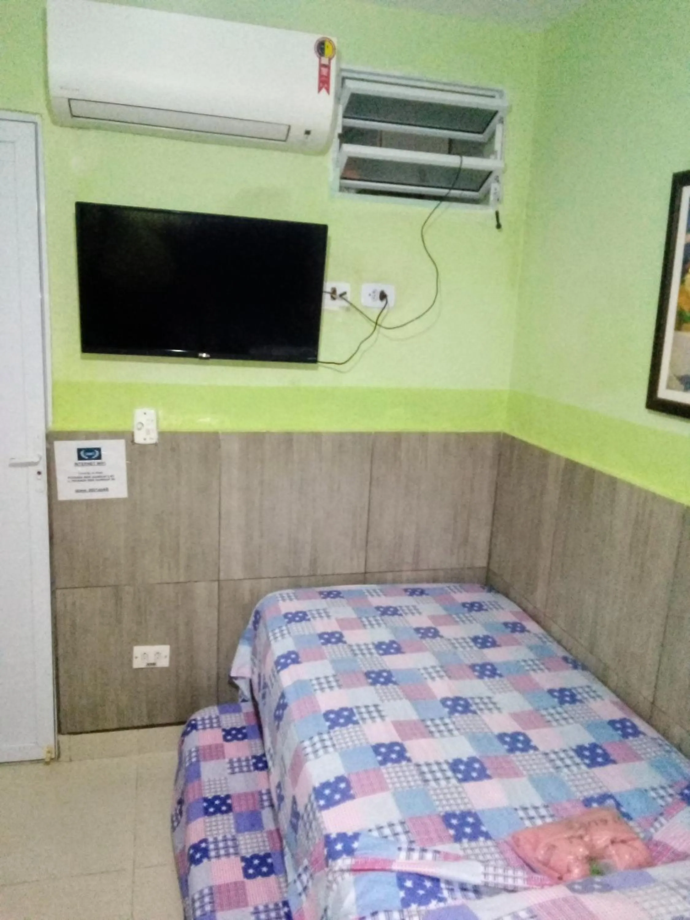 Bedroom, Bed in Pousada Reis Guarujá