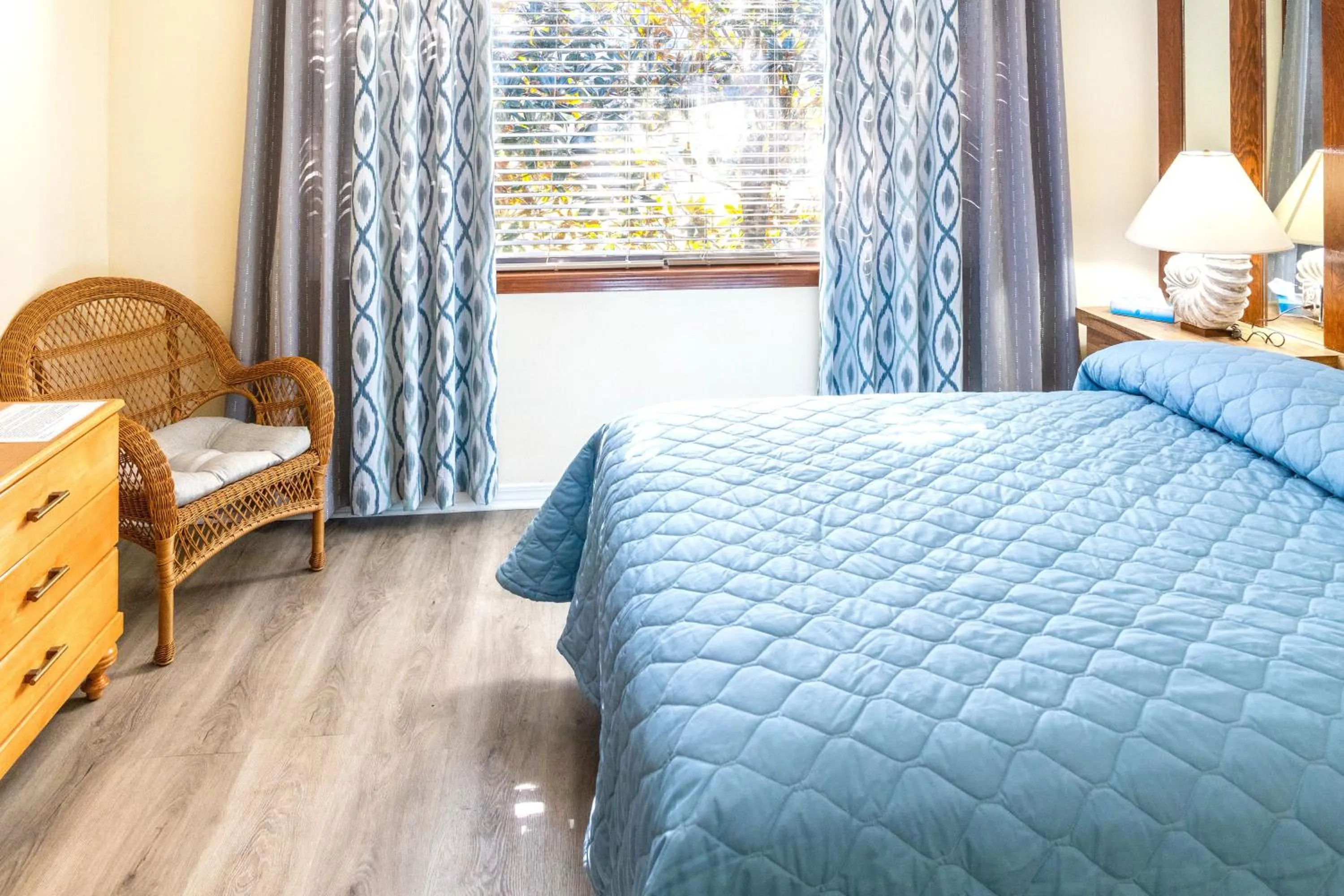 Bed in Royal Holiday Beach Resort