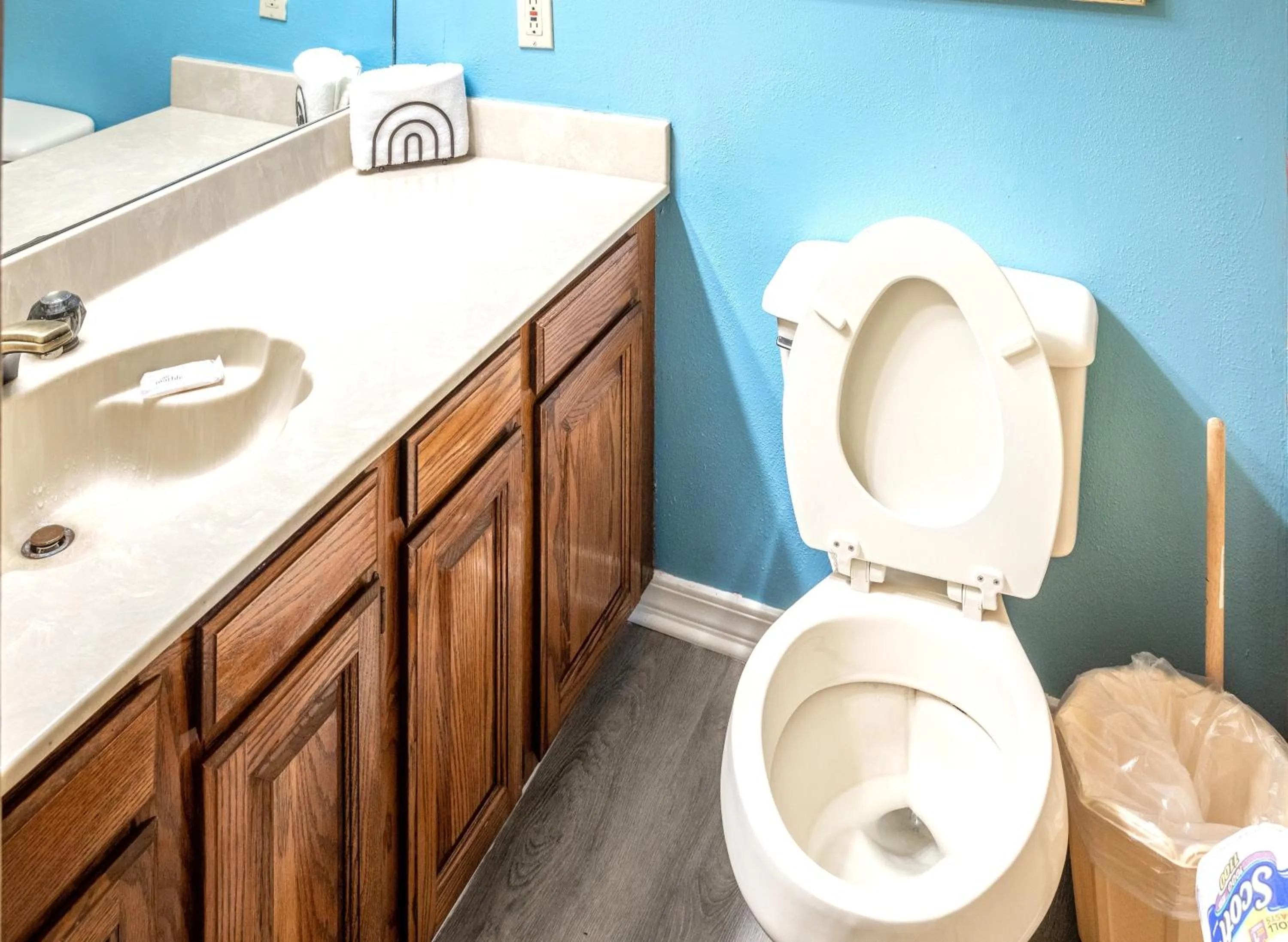 Toilet in Royal Holiday Beach Resort