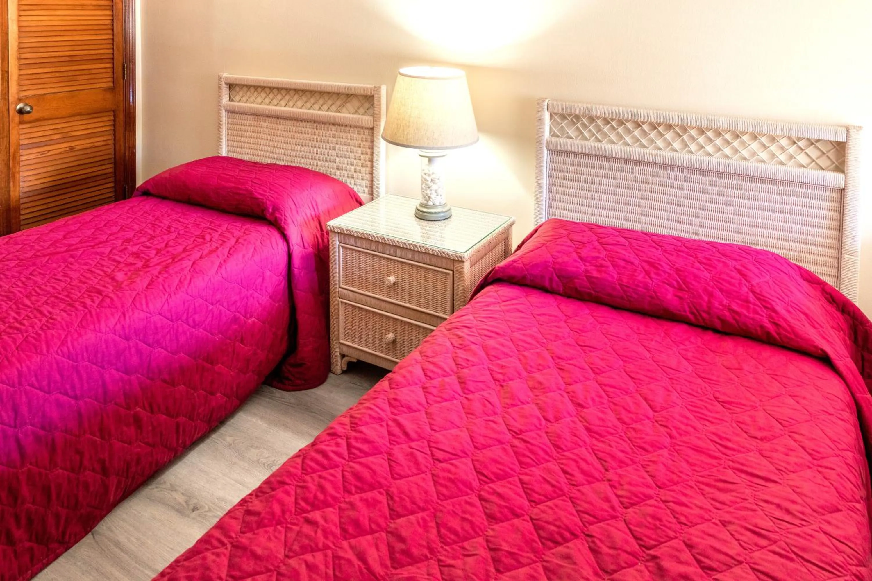 Bed in Royal Holiday Beach Resort