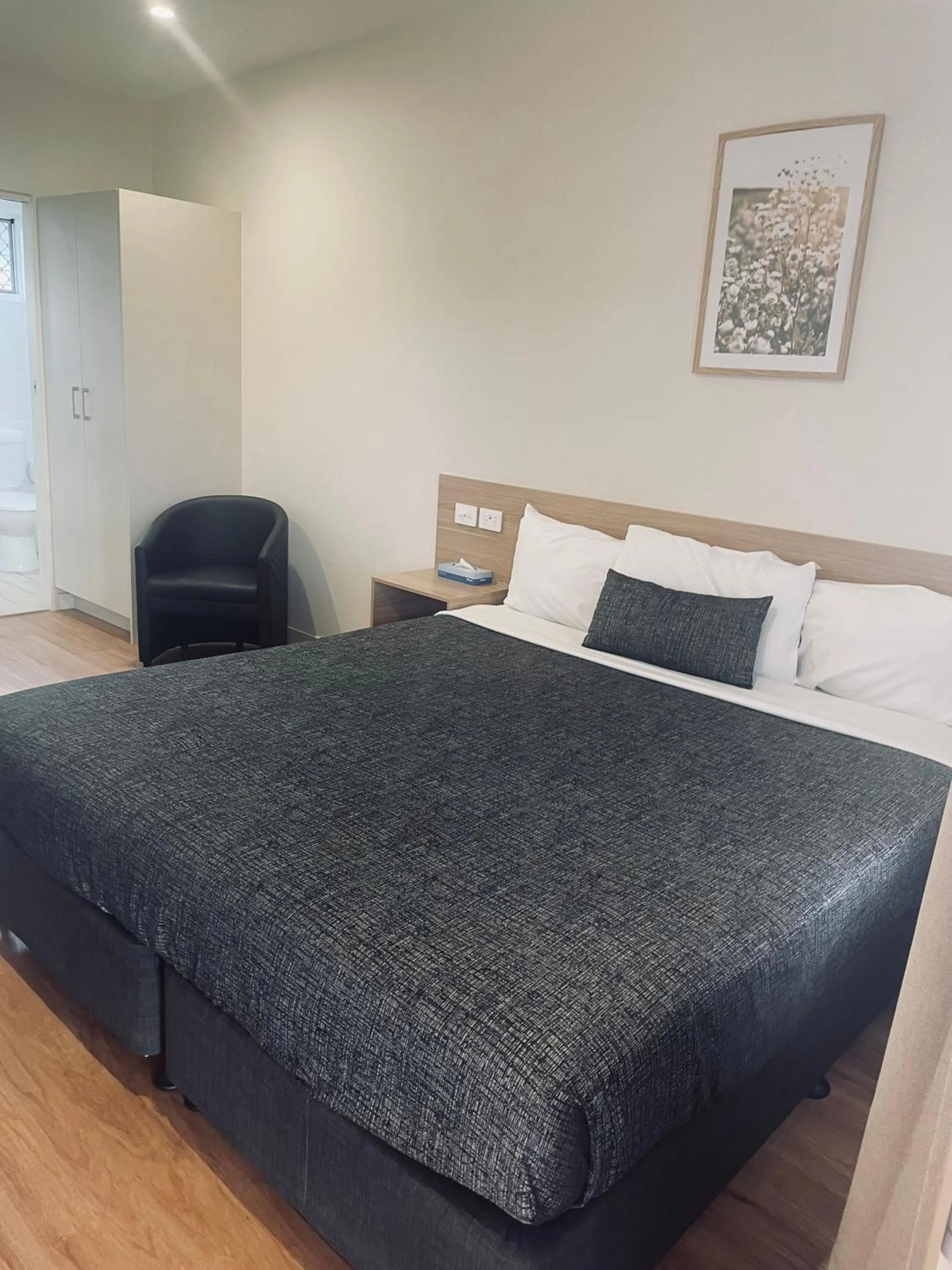 Bed in Econo Lodge Park Lane