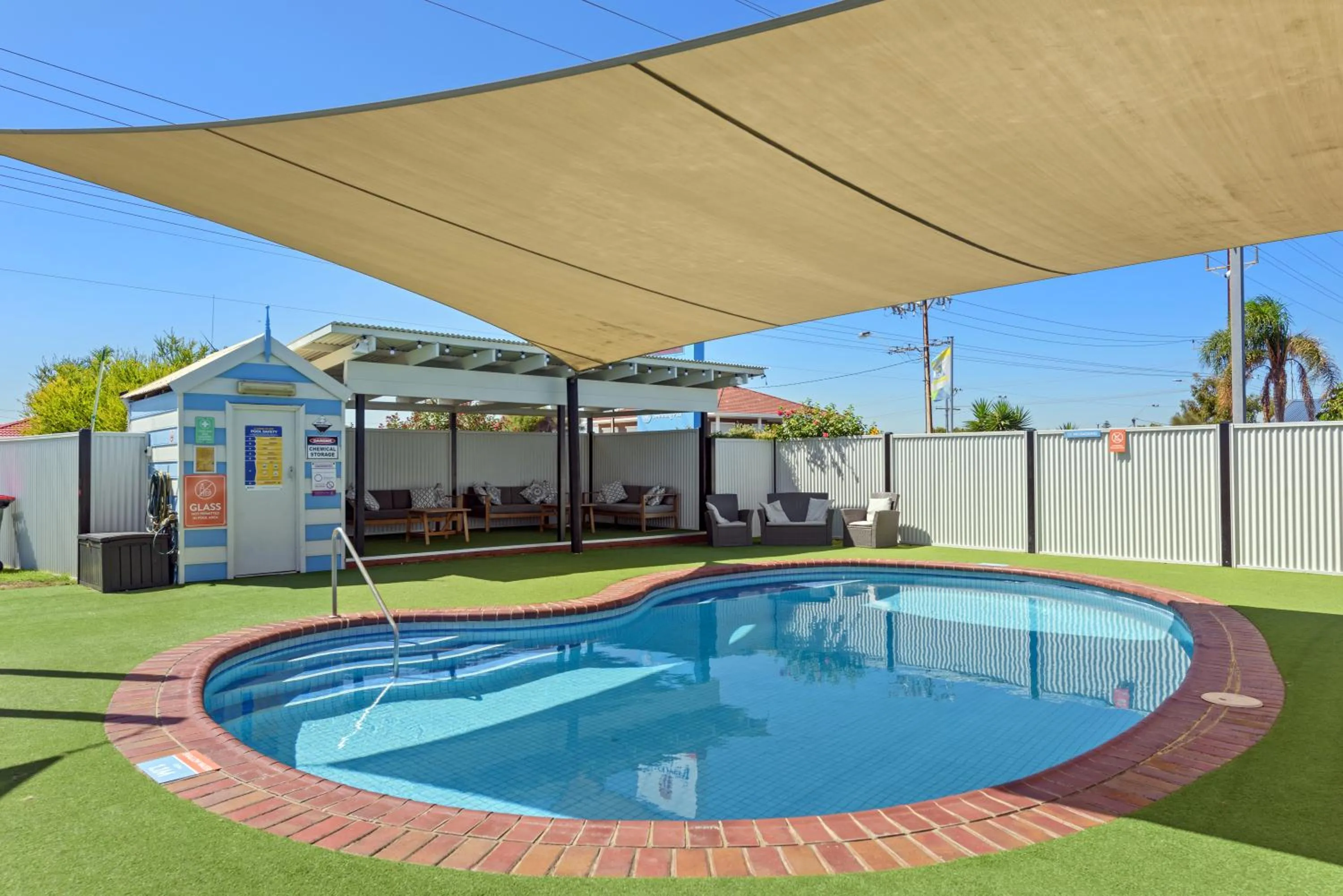 Swimming pool in Discovery Parks - Adelaide Beachfront