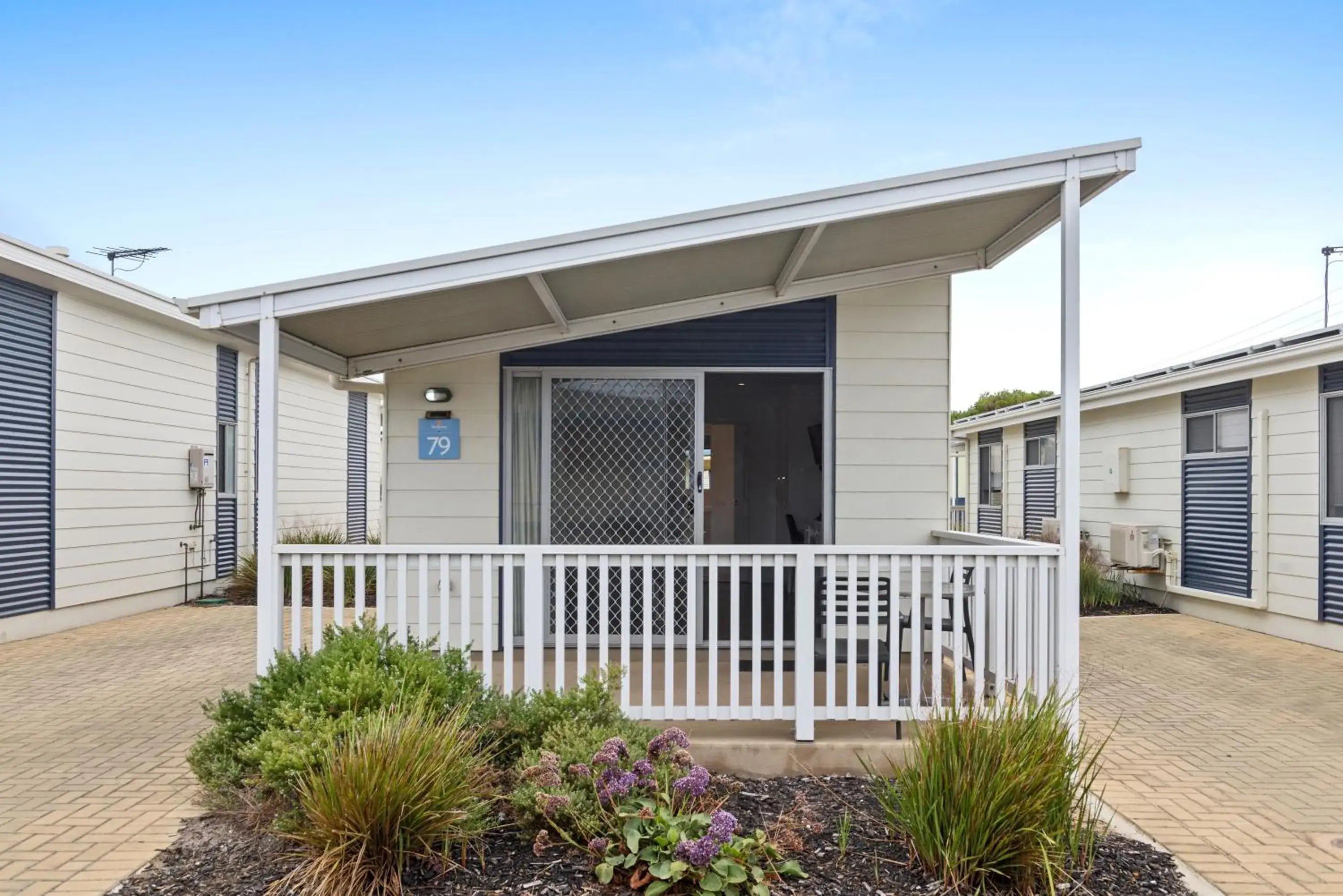 Superior Studio Cabin in Discovery Parks - Adelaide Beachfront Superior Studio Cabin in Discovery Parks - Adelaide Beachfront