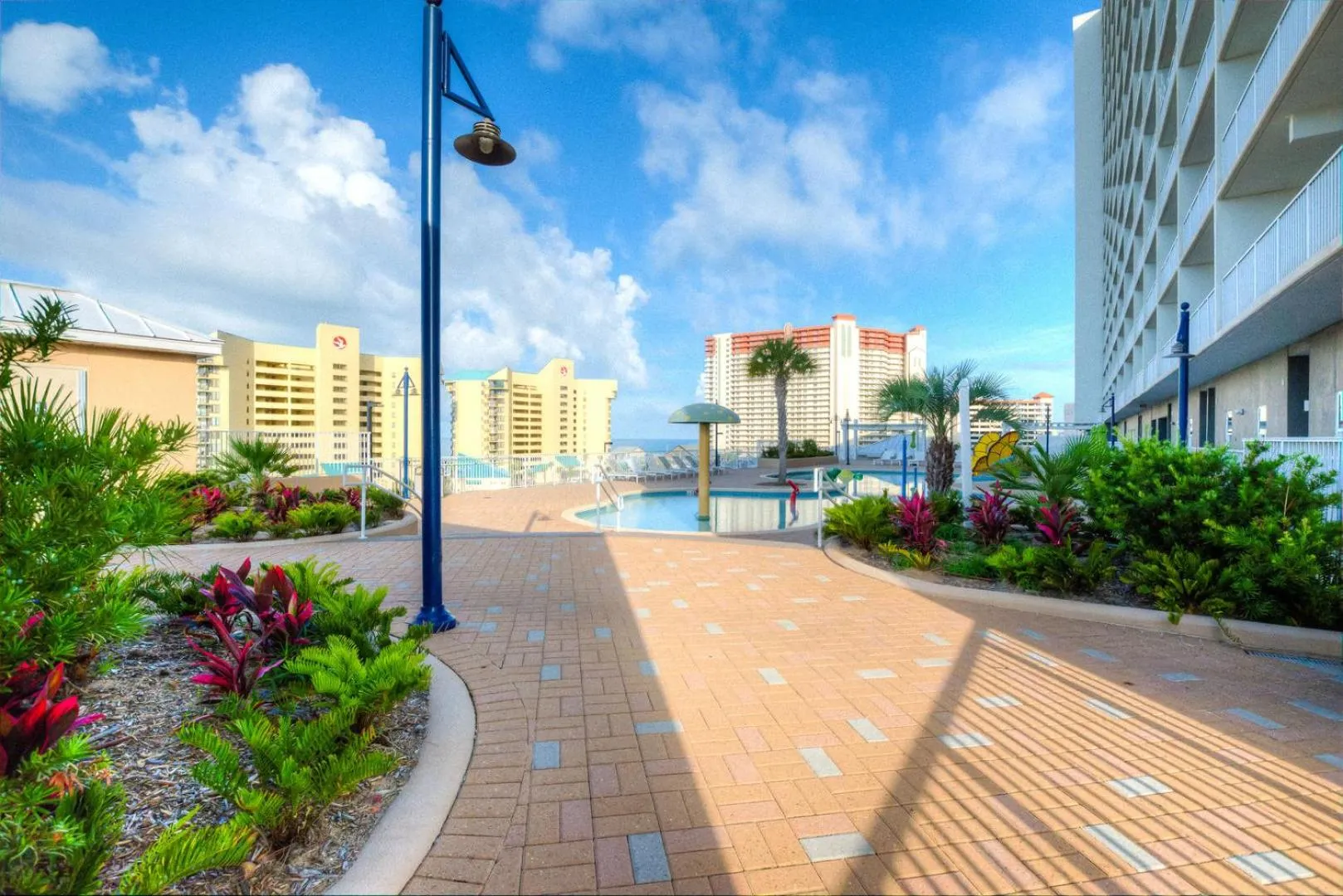 Laketown Wharf Resort 1036 By Aneliya