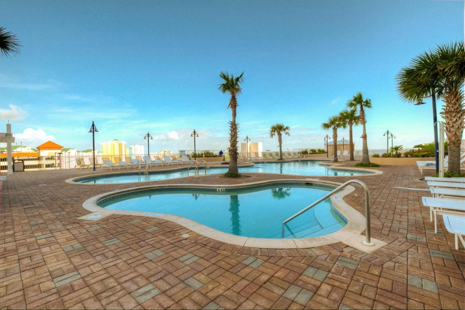 Laketown Wharf Resort 1036 By Aneliya