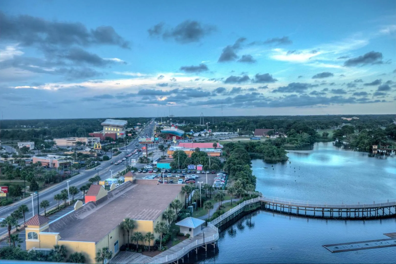 Laketown Wharf Resort 1036 By Aneliya