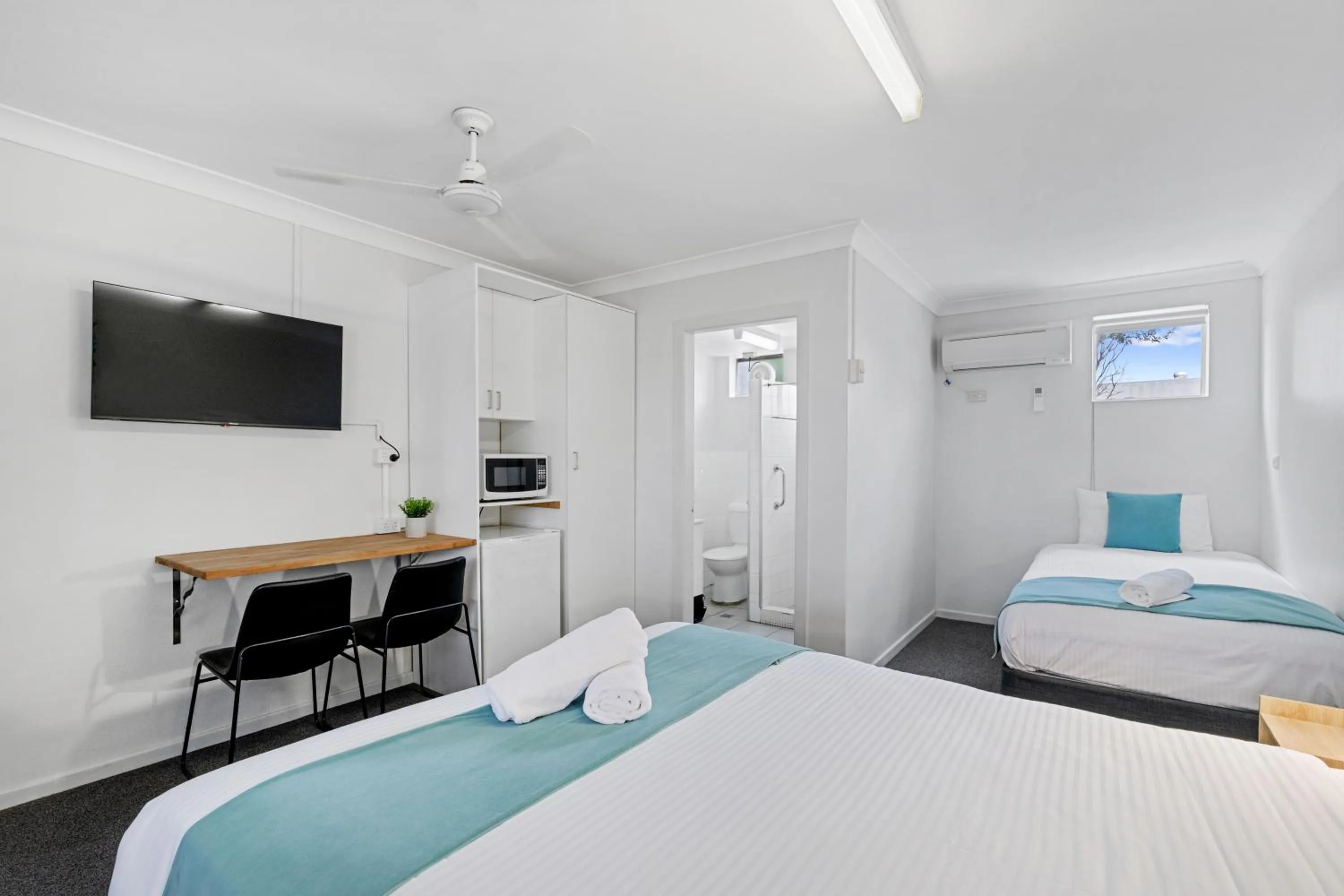 Bedroom, Bed in Econo Lodge Chaparral Motel Ballina