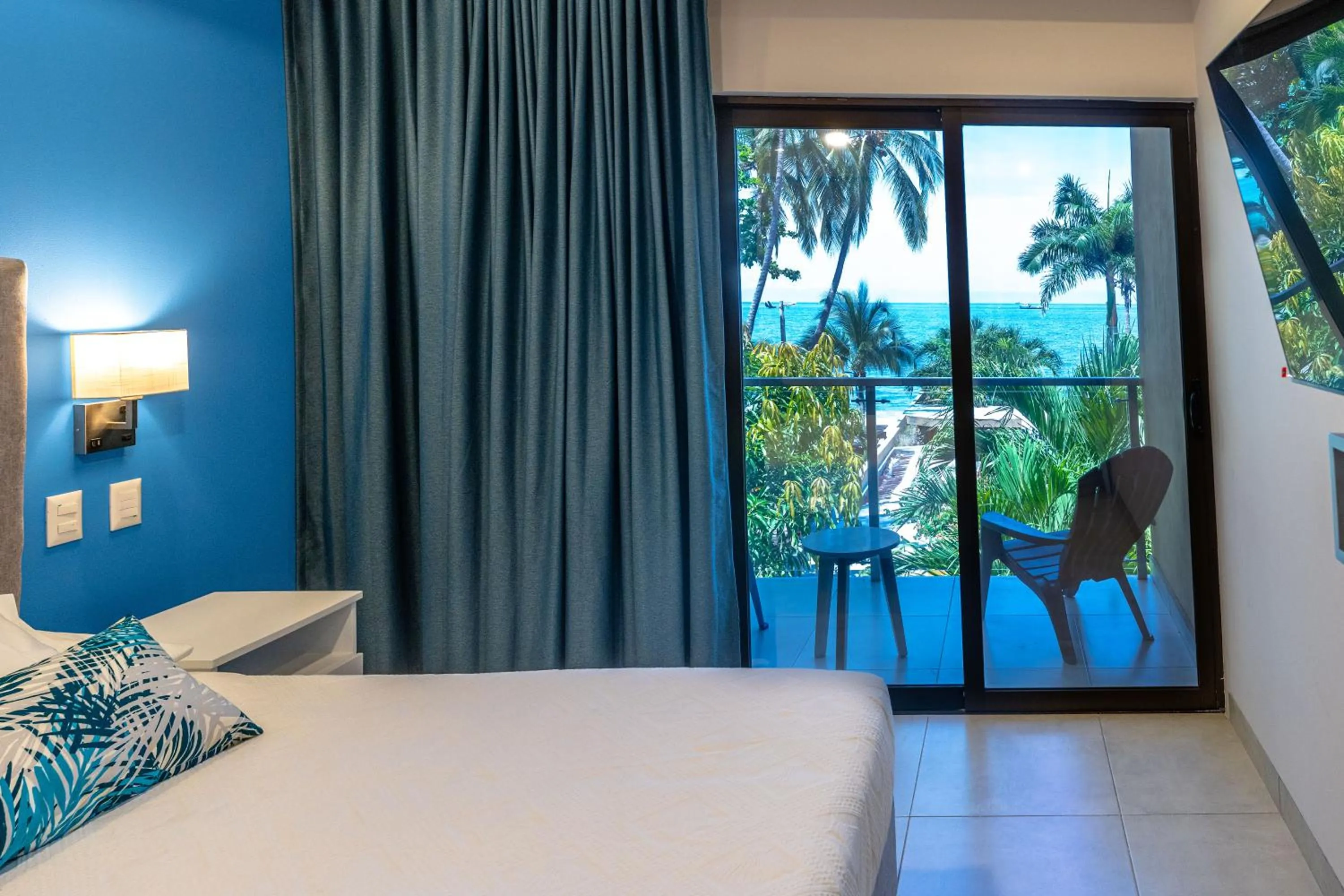 Bed in Casa Verano Beach Hotel - Adults Only
