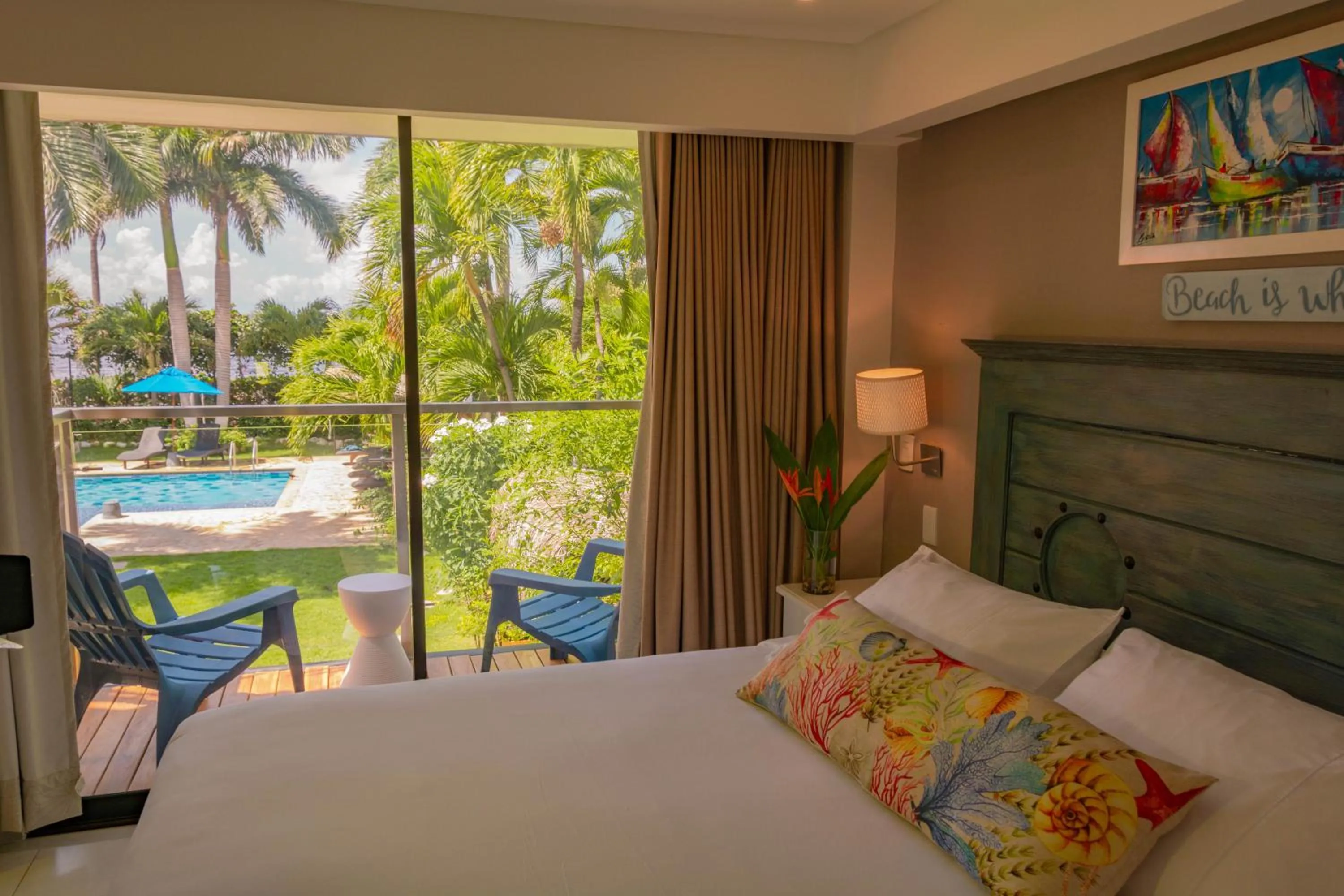 Bed in Casa Verano Beach Hotel - Adults Only