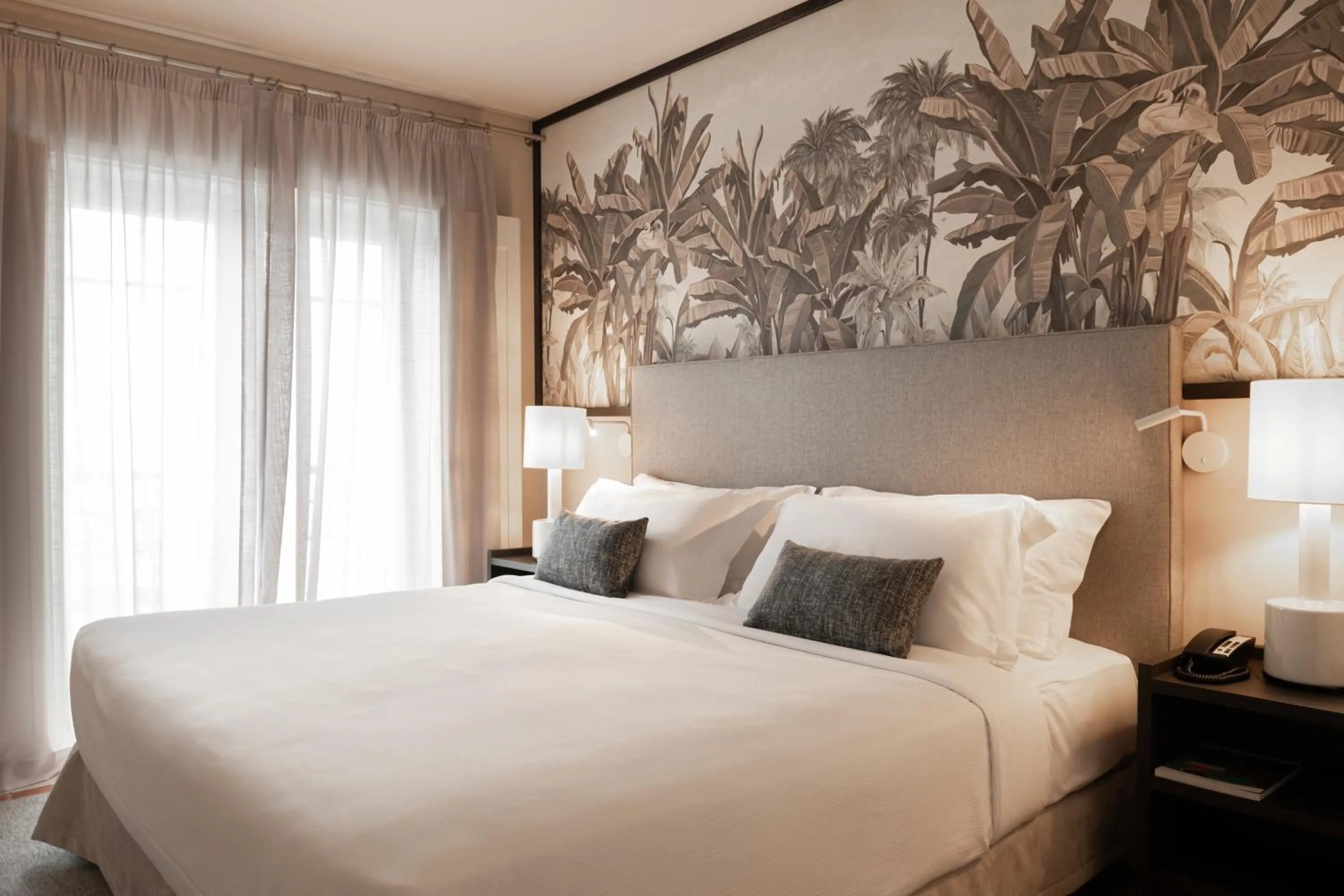 Bed in Domes Lake Algarve, Autograph Collection