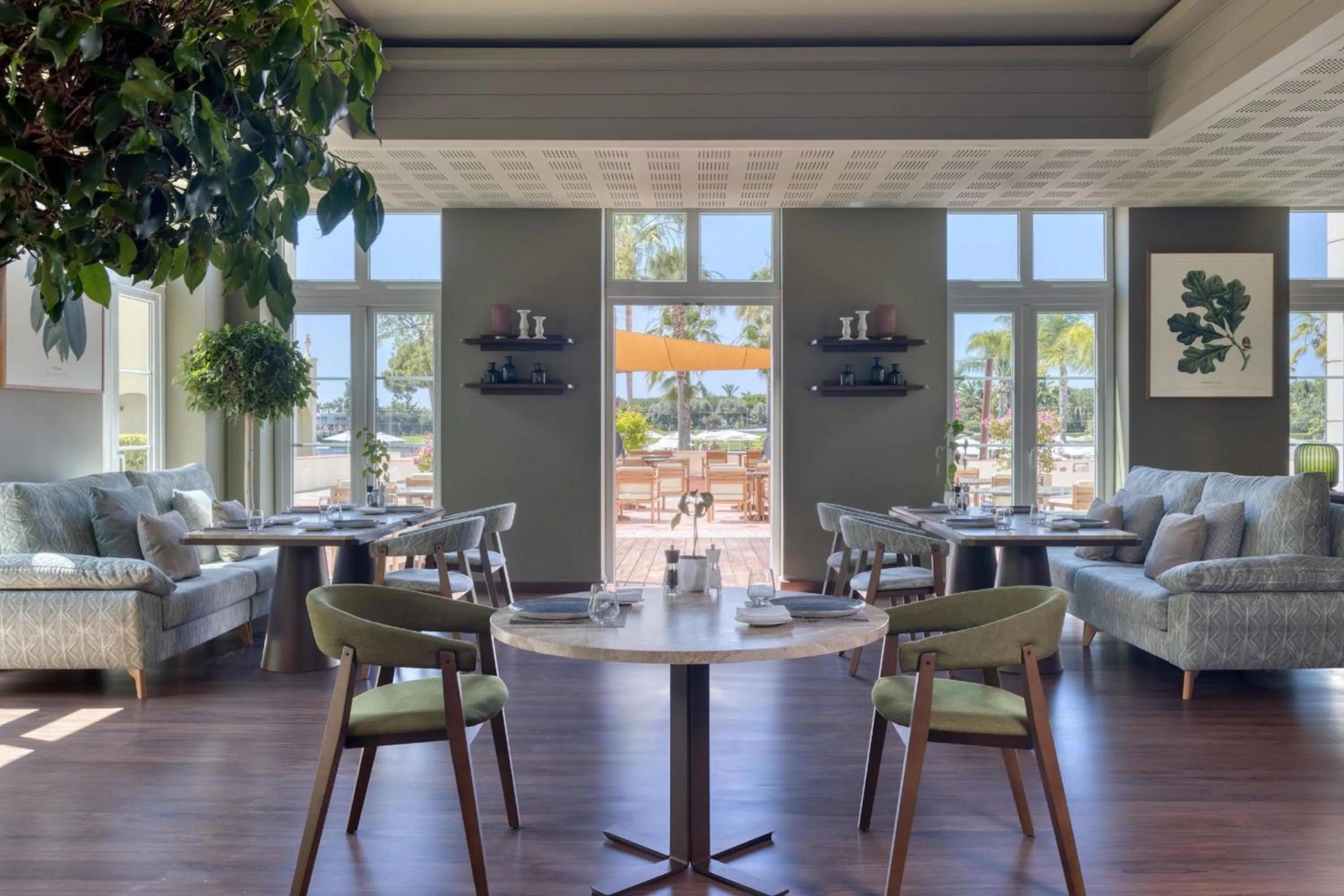 Restaurant/places to eat in Domes Lake Algarve, Autograph Collection