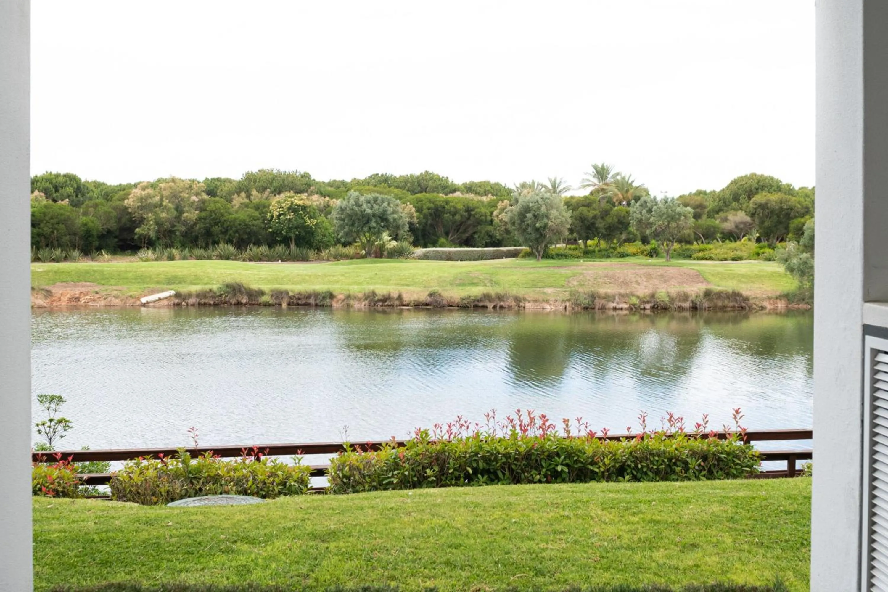 Photo of the whole room in Domes Lake Algarve, Autograph Collection