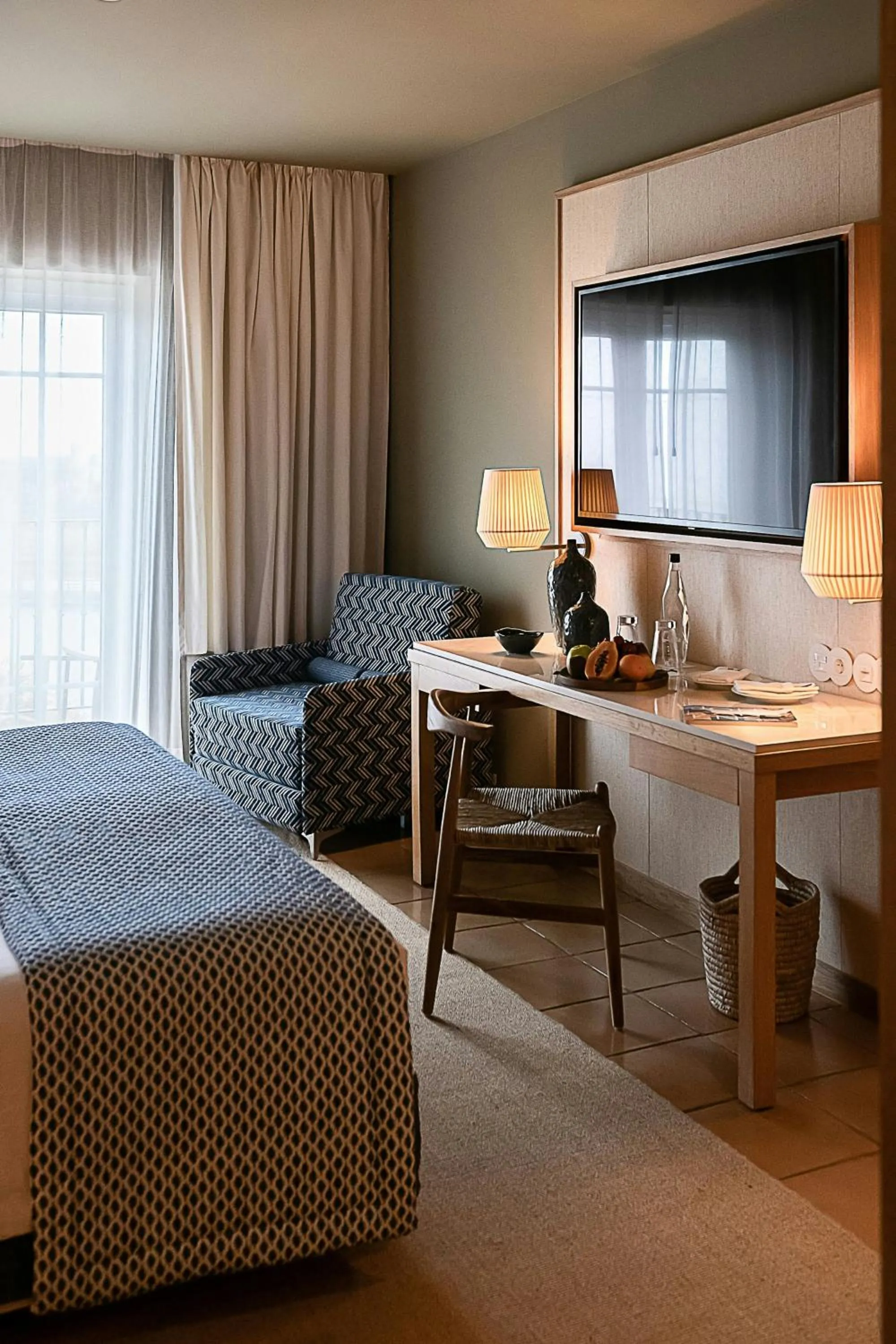 Photo of the whole room, Bed in Domes Lake Algarve, Autograph Collection