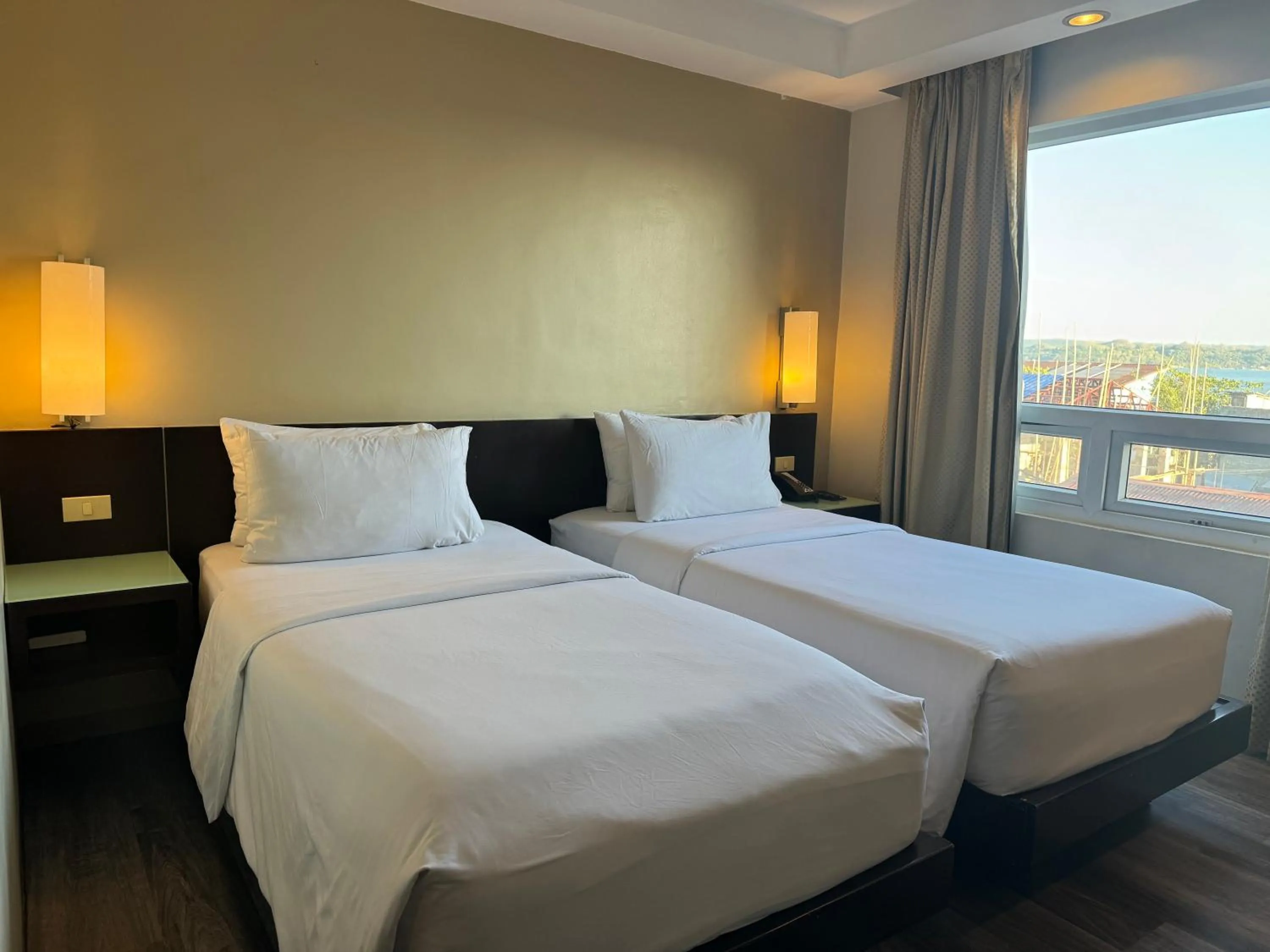 Bed in Circle Inn - Iloilo City Center