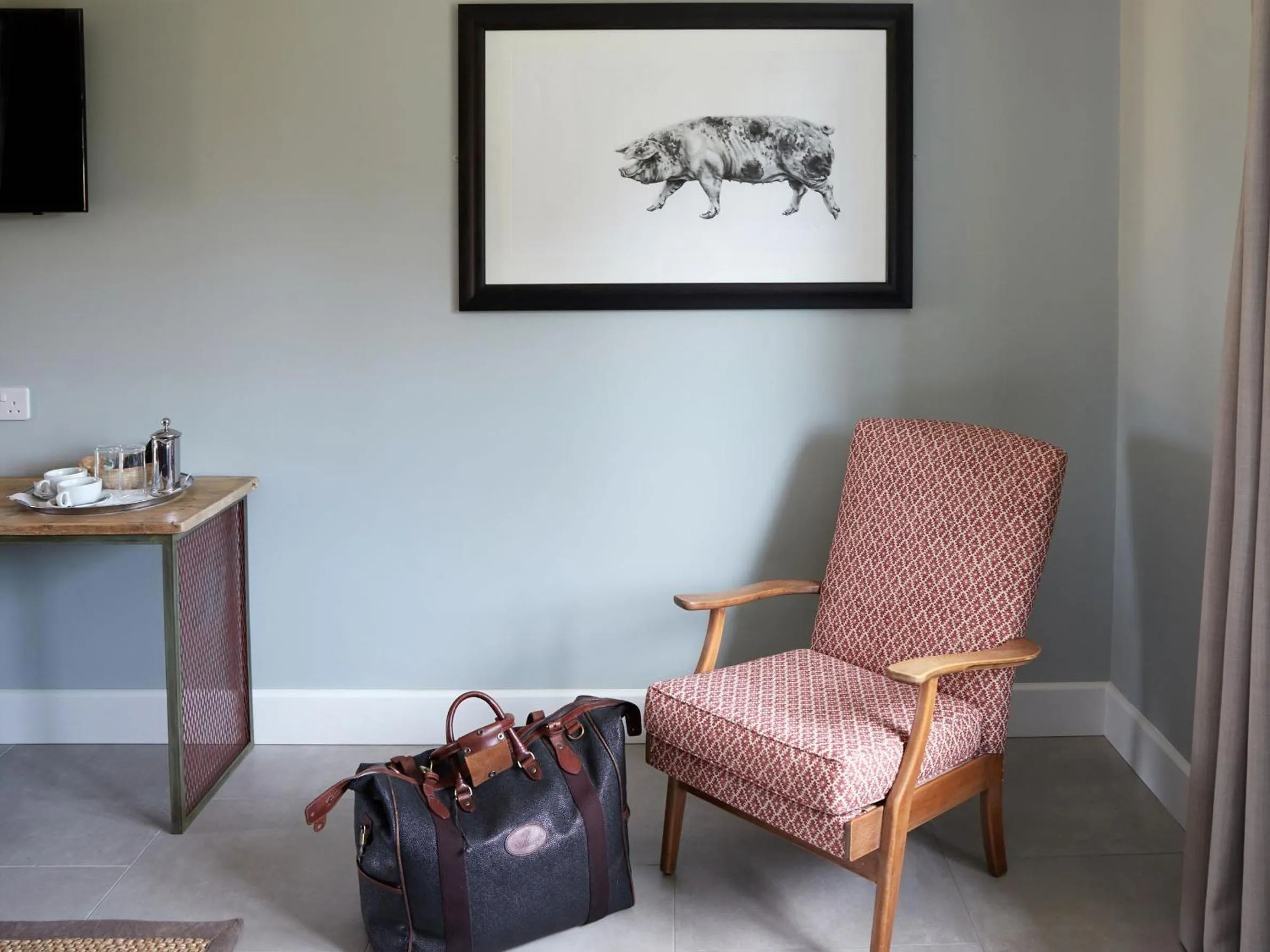Bedroom in The Pig Shed Motel