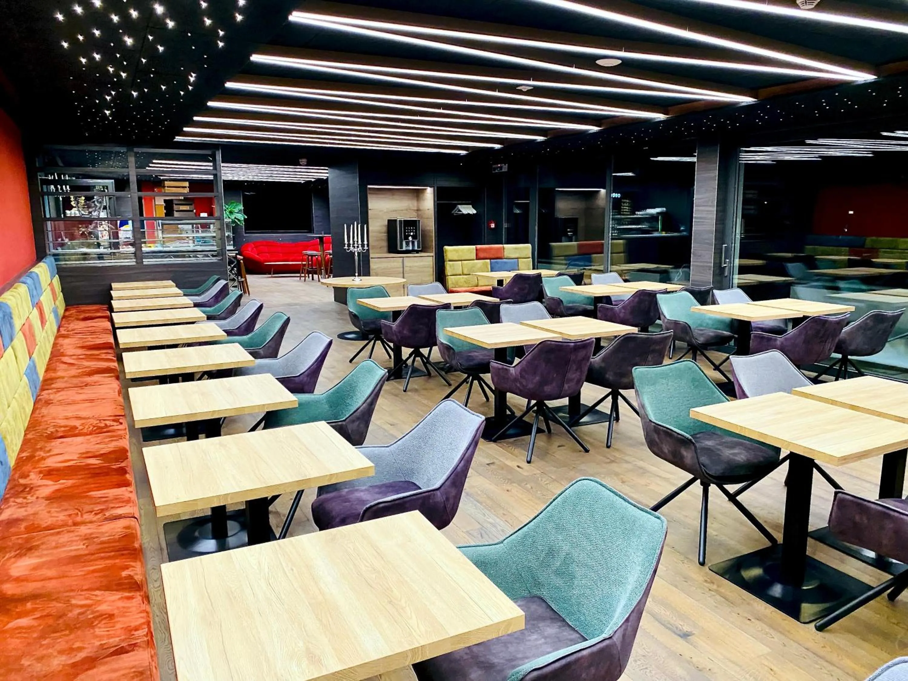 Restaurant/places to eat in Hotel Credé