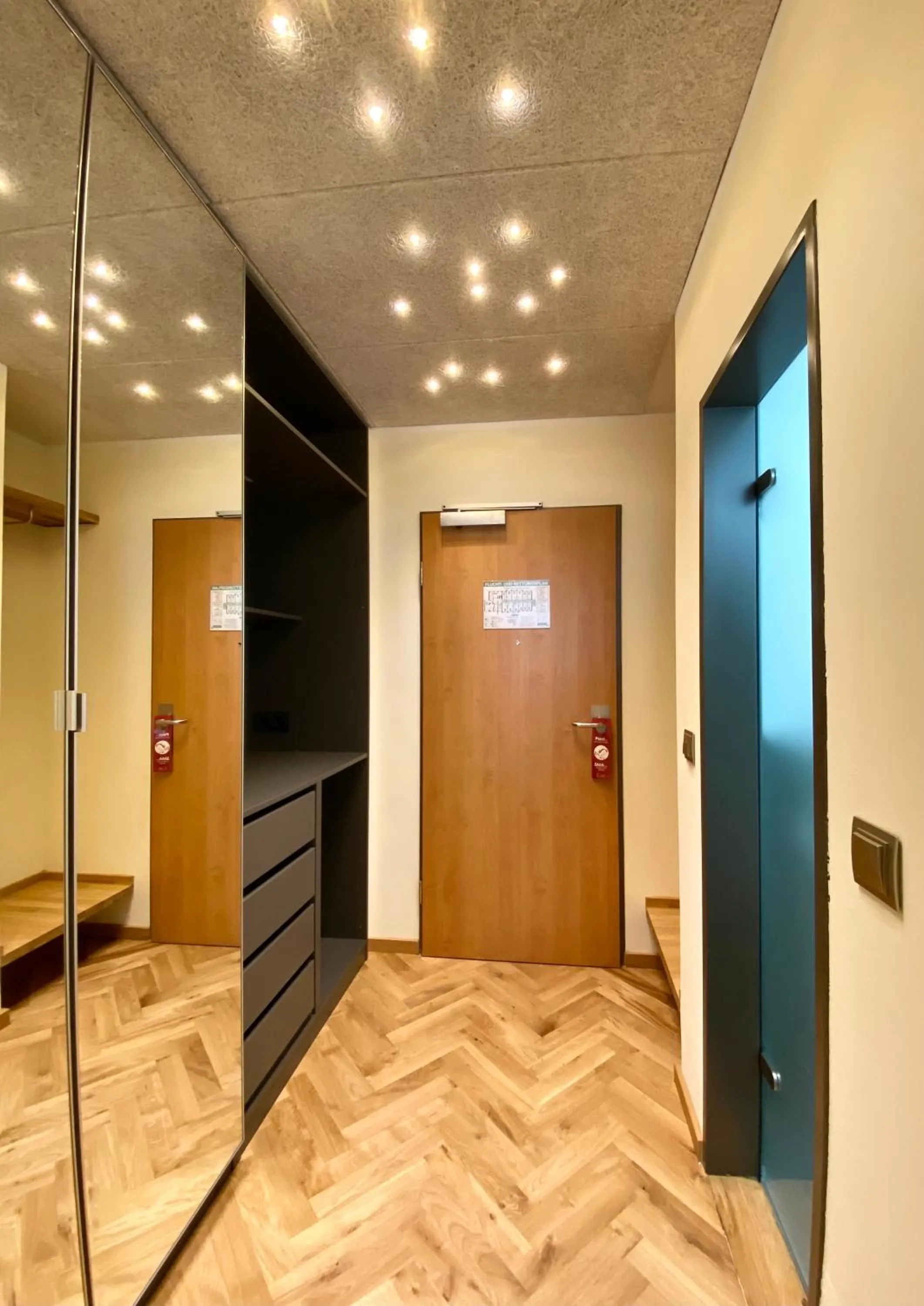 wardrobe in Hotel Credé