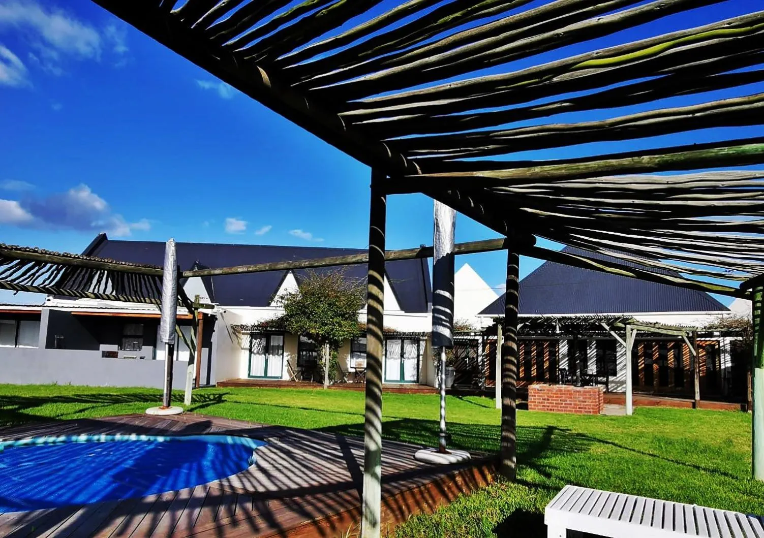 Swimming pool in Tortoise Trail Lodge