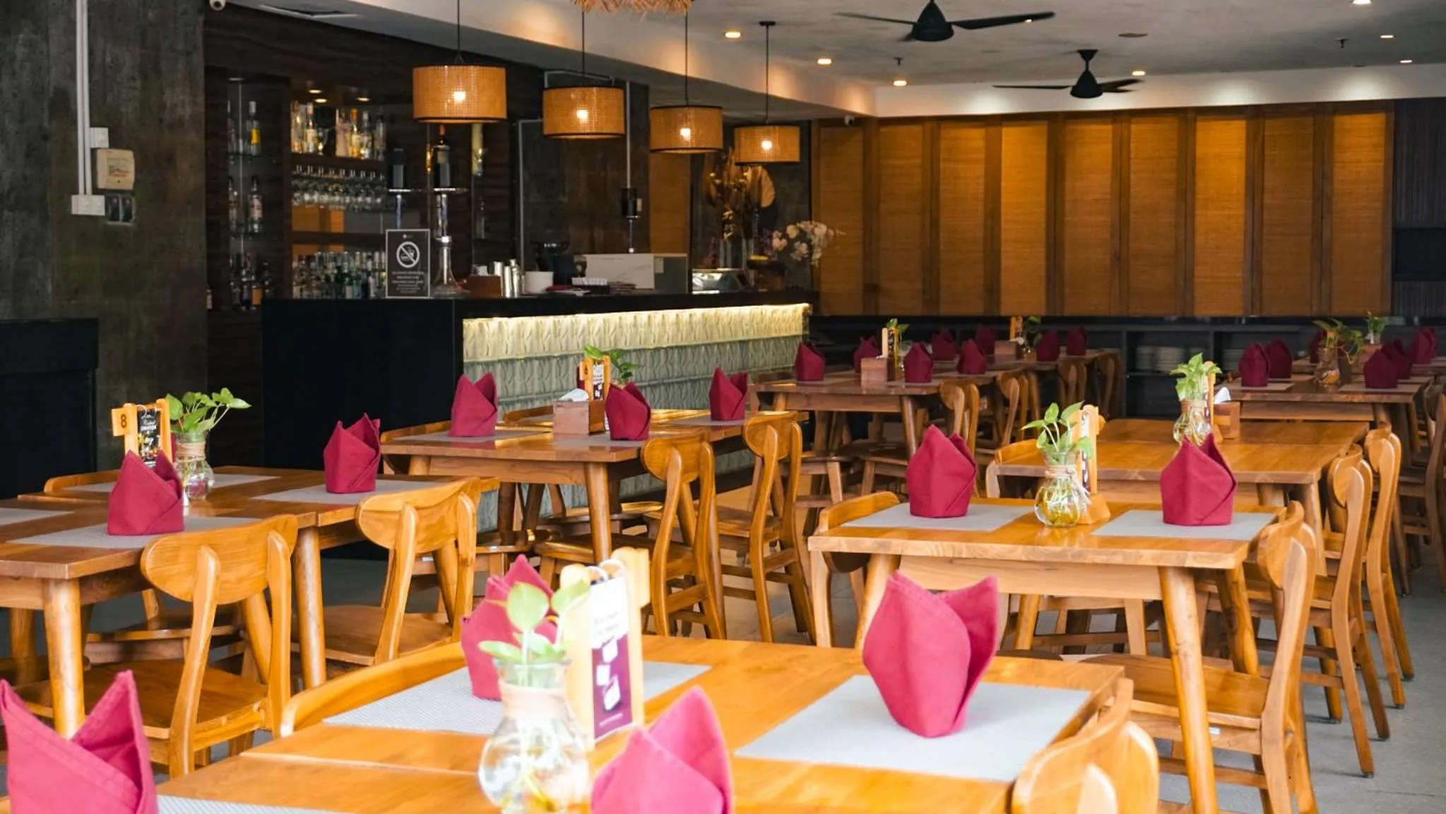 Restaurant/places to eat in Tusita Boutique Hotel