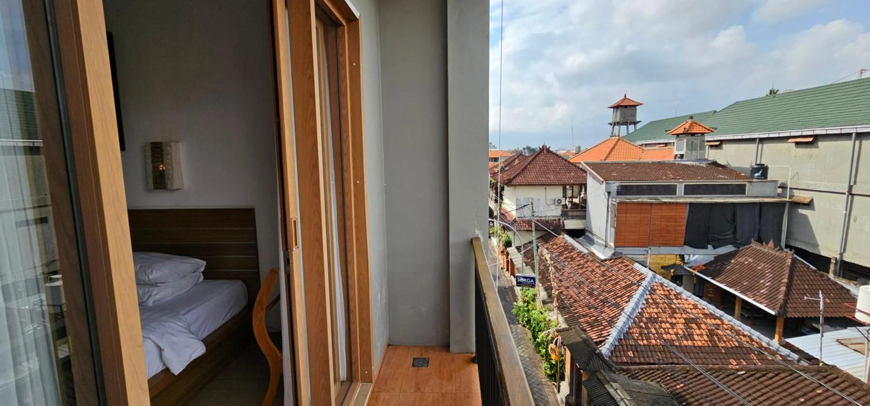 Seating area in Satriya Cottages