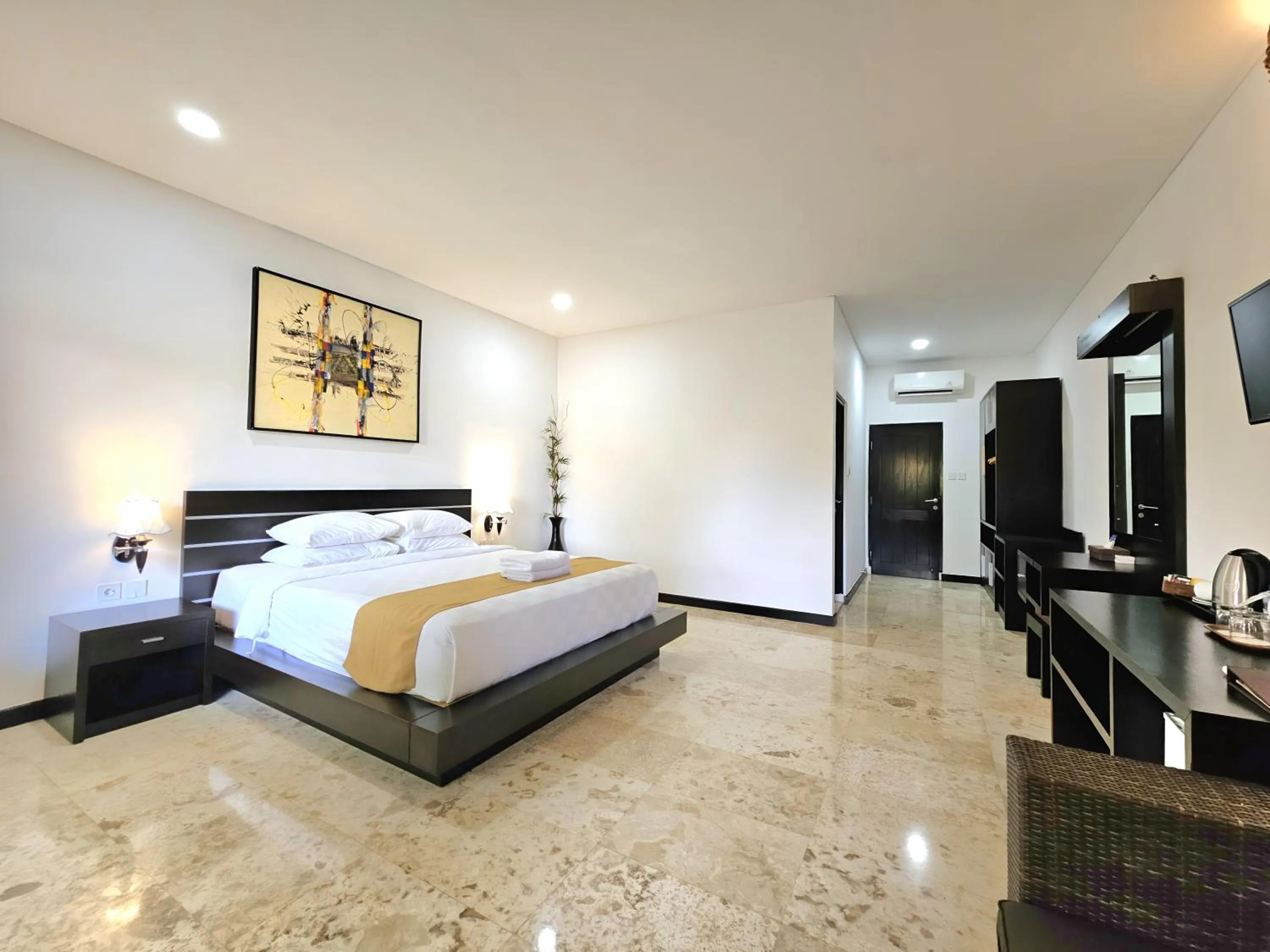 Bedroom, Bed in Satriya Cottages