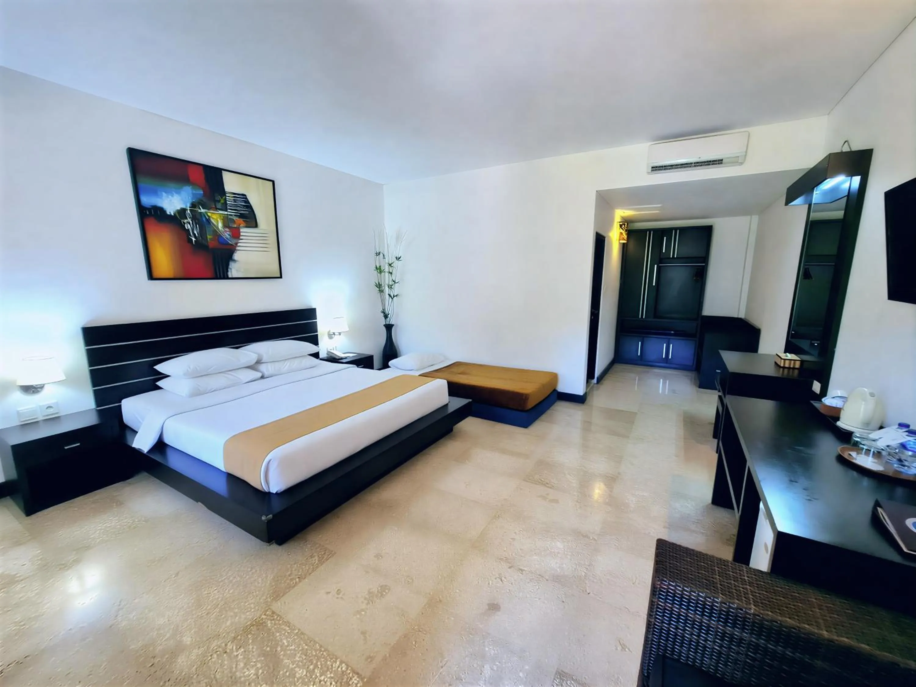 Bedroom, Bed in Satriya Cottages