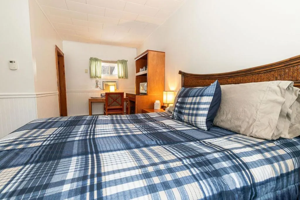 Bed in West Bethel Motel