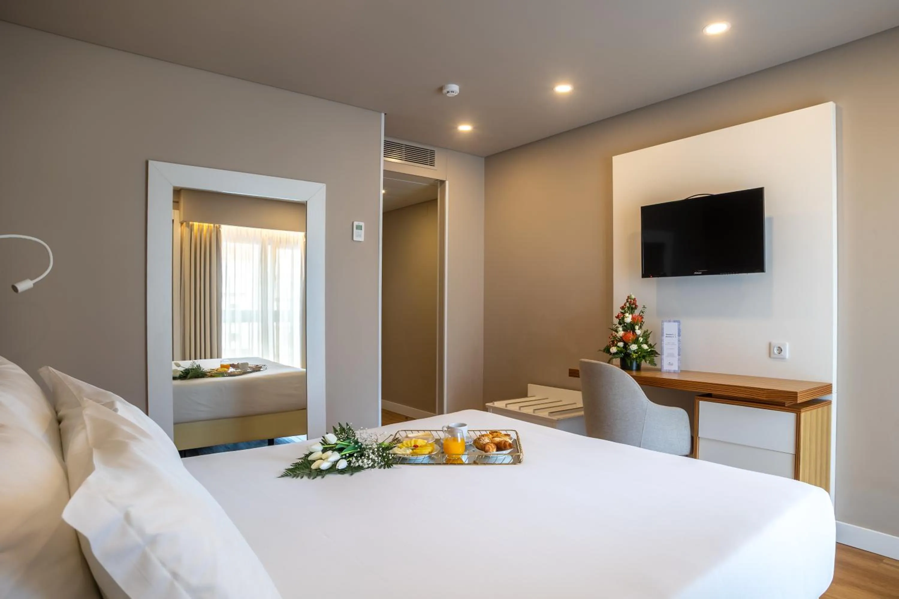 Decorative detail, Bed in Hotel Cristal Caldas