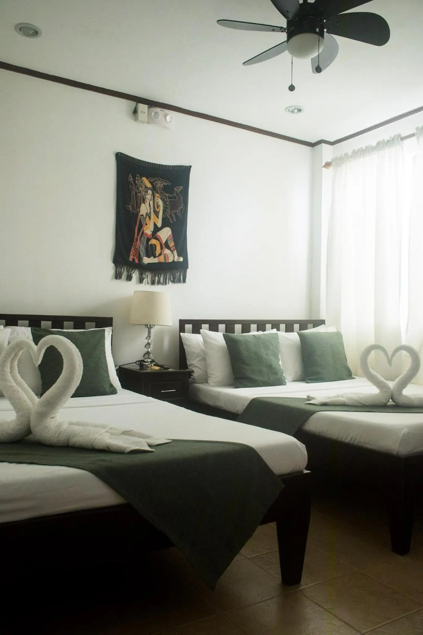 Photo of the whole room, Bed in Isla Gecko Resort