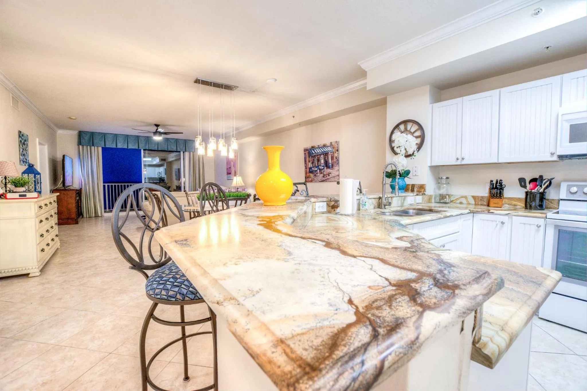 Kitchen or kitchenette in Tidewater Beach Resort 2302 By Aneliya