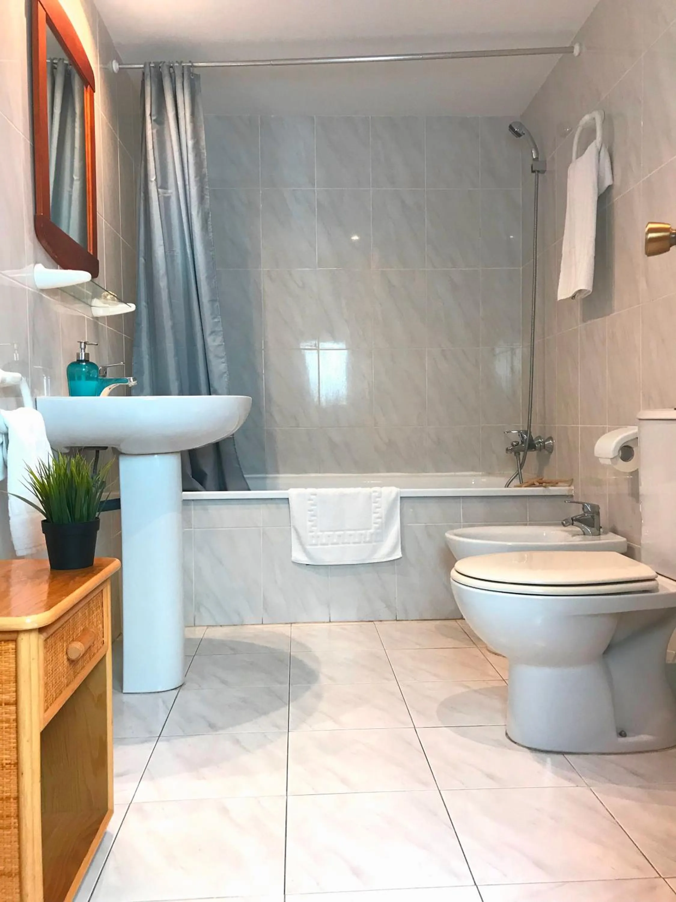 Bathroom in Sea You Apartamentos Valencia Port Saplaya