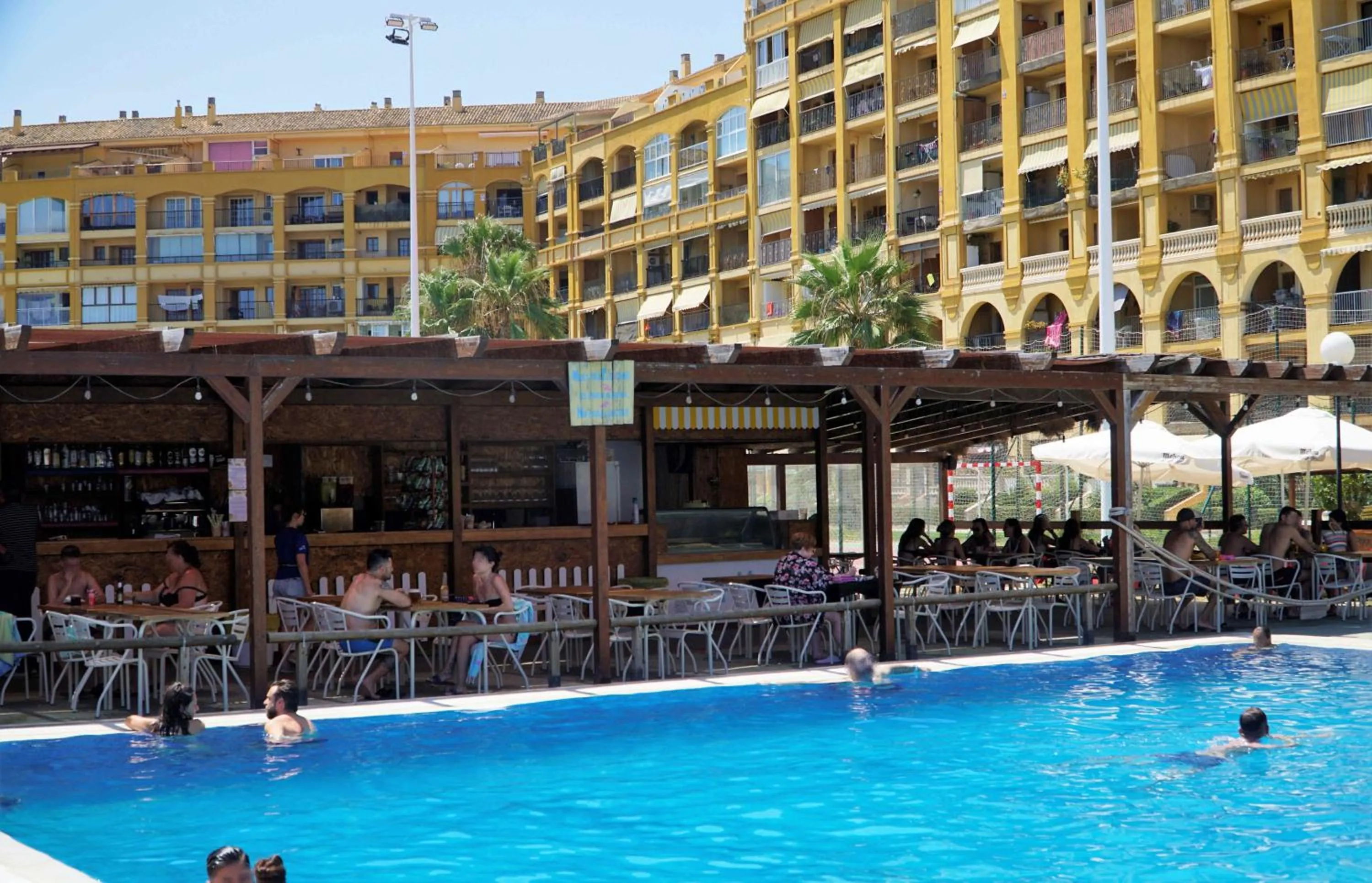 Swimming pool in Sea You Apartamentos Valencia Port Saplaya