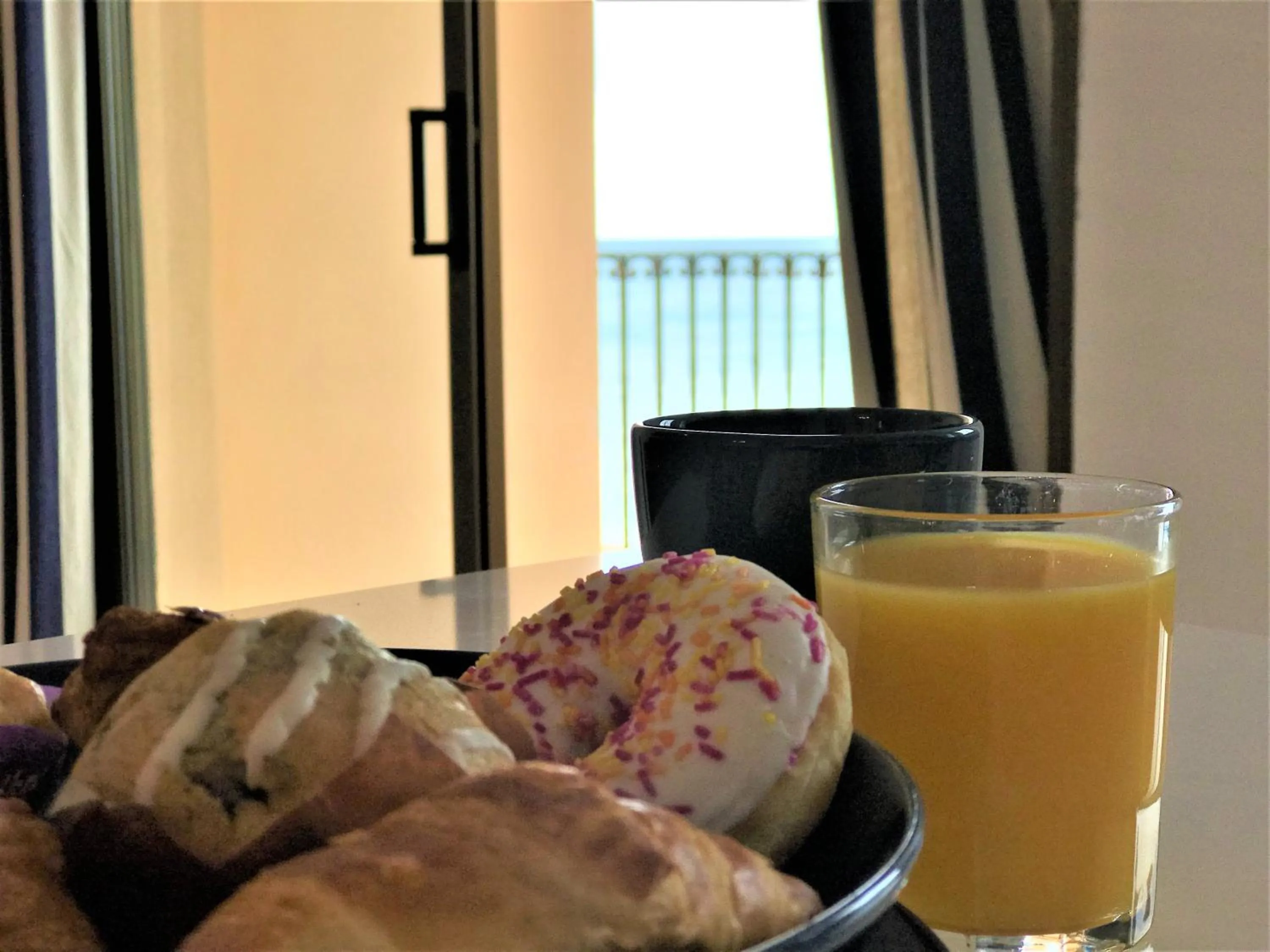 Kitchen or kitchenette in Sea You Apartamentos Valencia Port Saplaya