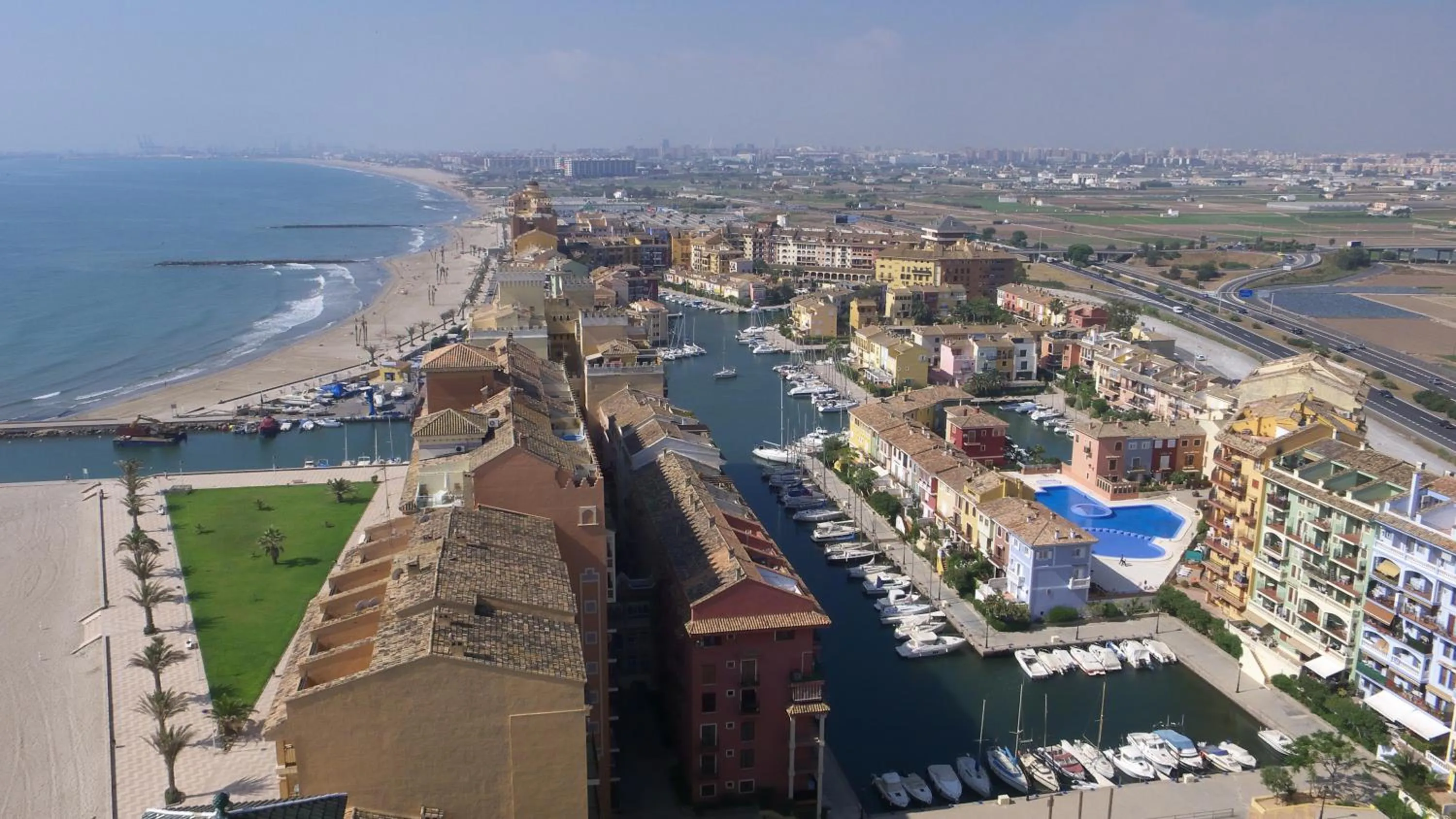 Nearby landmark in Sea You Apartamentos Valencia Port Saplaya