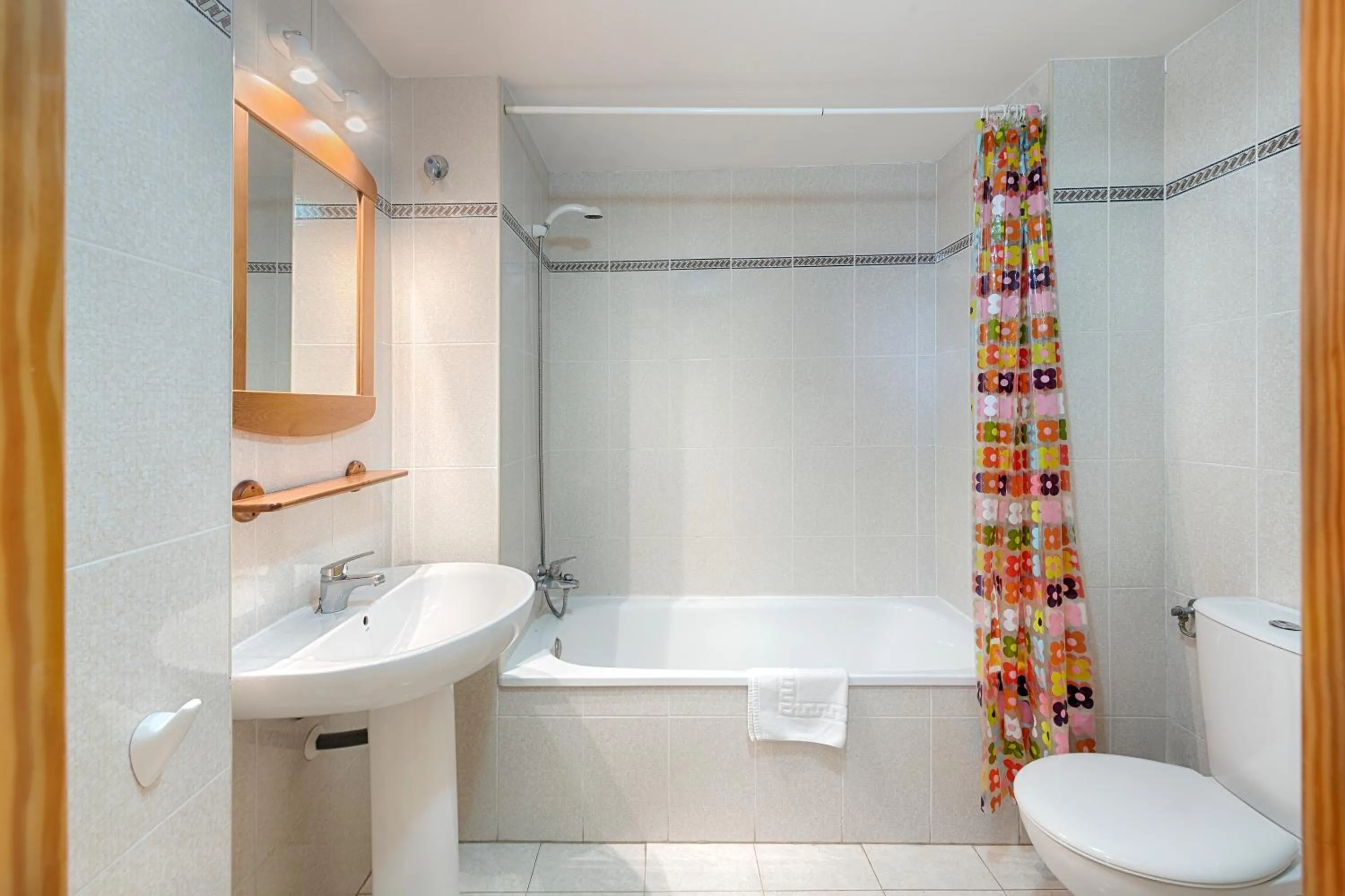 Bathroom in Sea You Apartamentos Valencia Port Saplaya