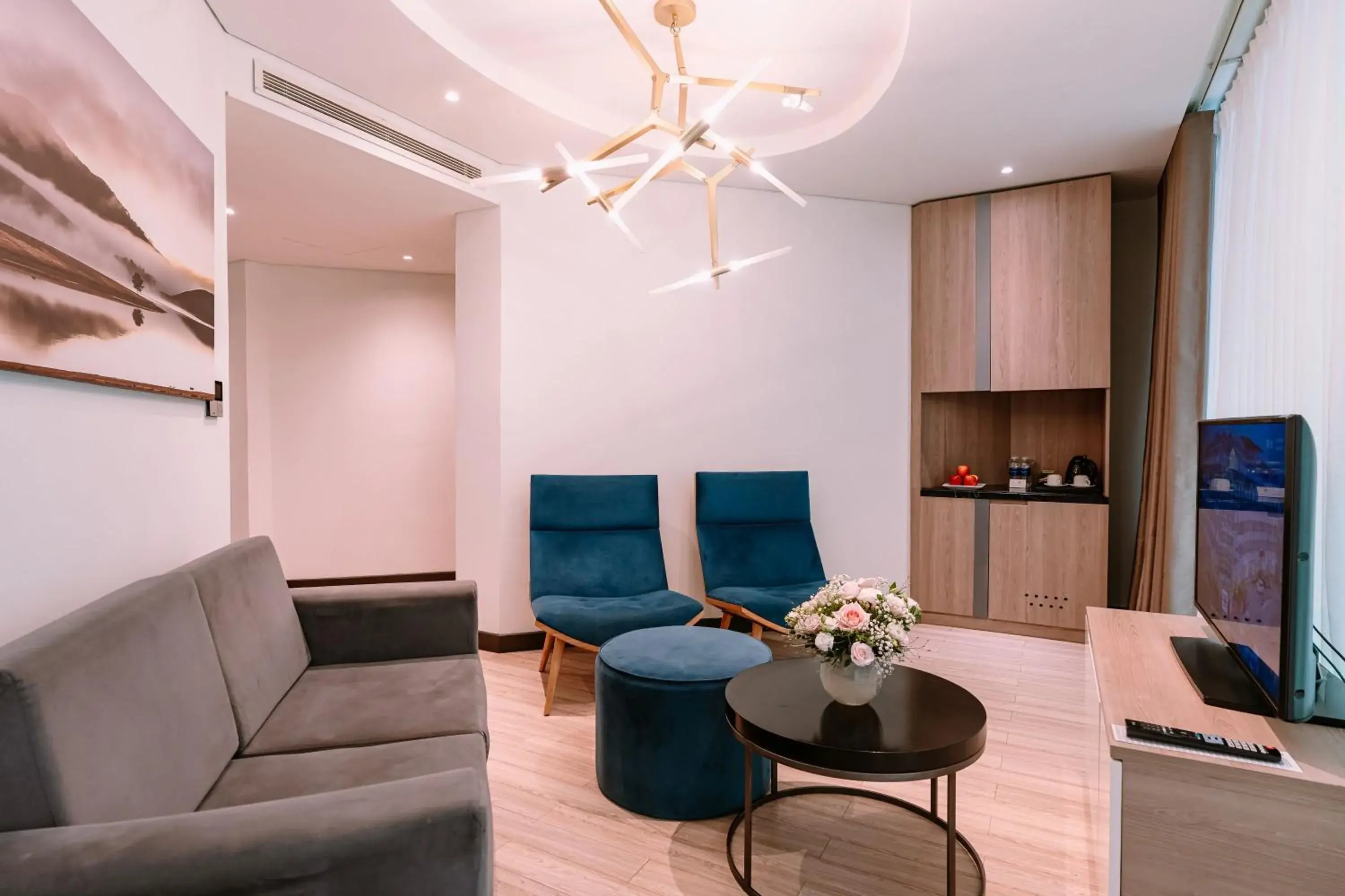 Family Room with Balcony with Free Herbal Foot Bath 15 mins in Golf Valley Hotel Family Room with Balcony with Free Herbal Foot Bath 15 mins in Golf Valley Hotel