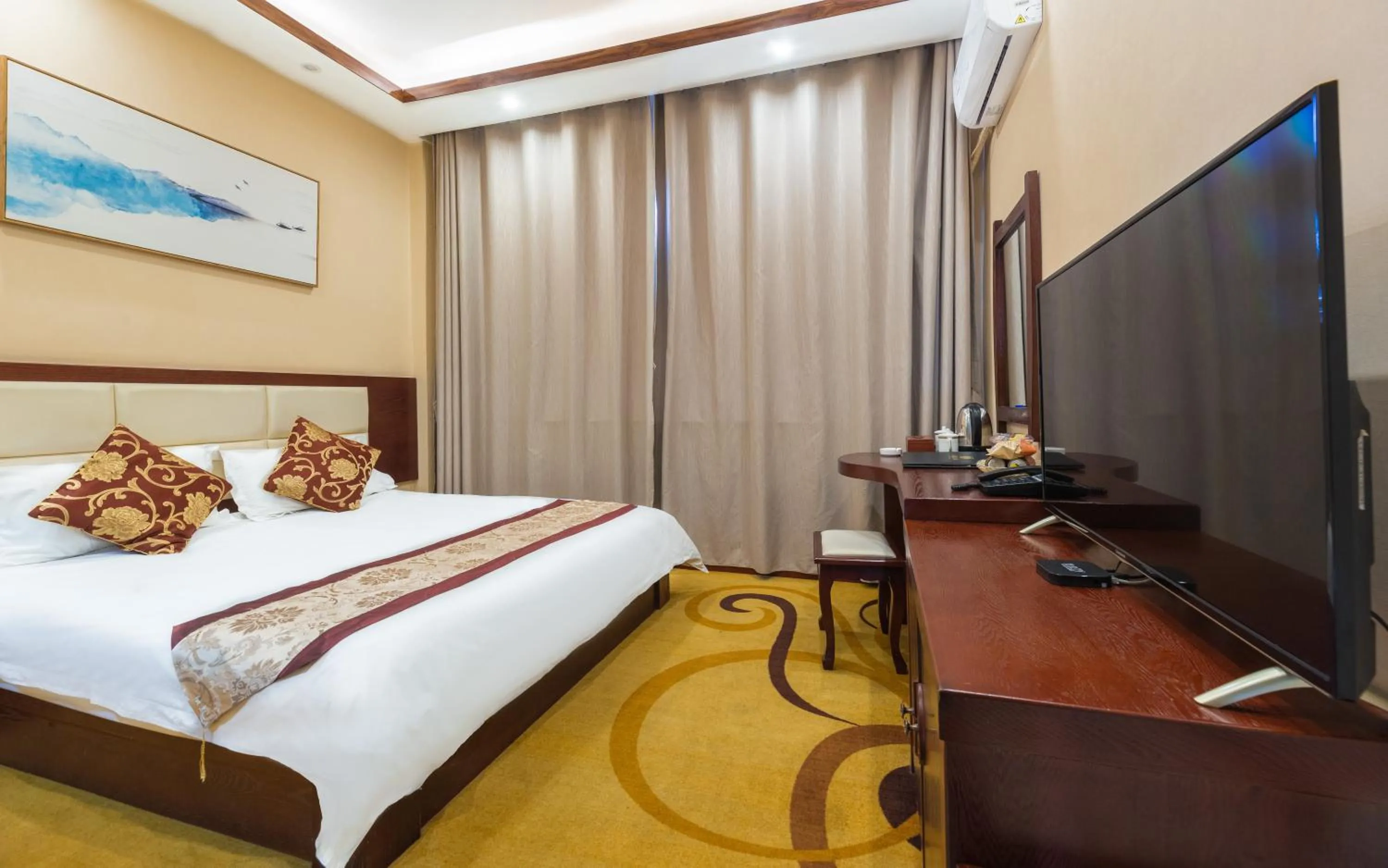 Photo of the whole room, Bed in Binchuan Shuang Long Hotel