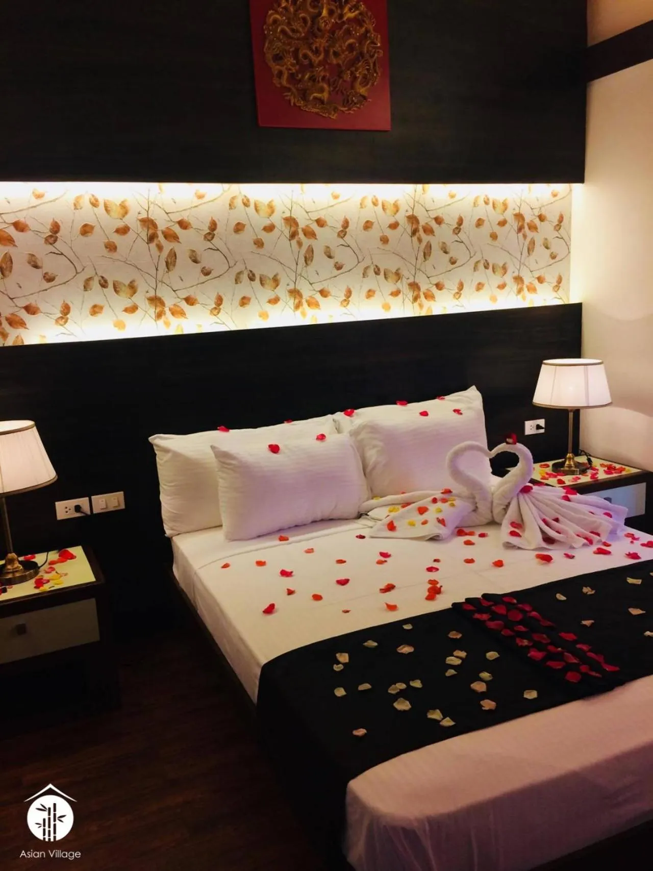 Bed in Asian Village Tagaytay