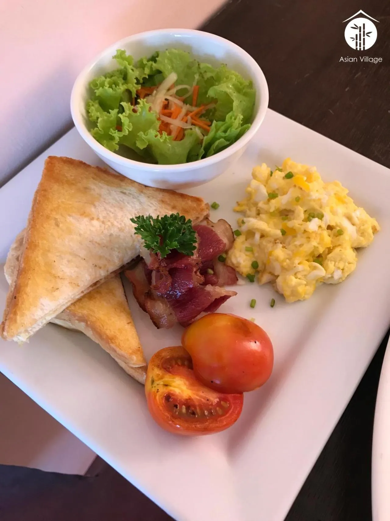 Breakfast in Asian Village Tagaytay