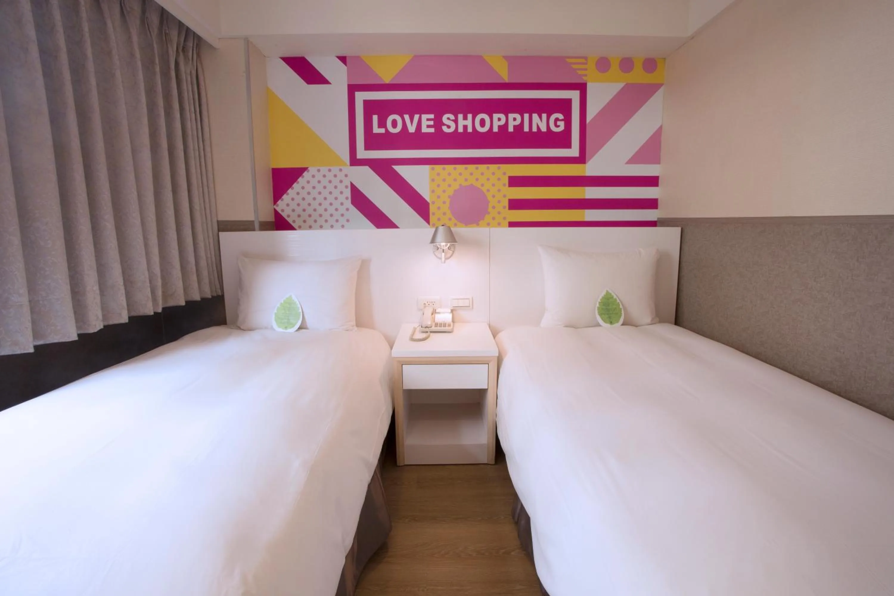 Photo of the whole room, Bed in Ximen Citizen Hotel