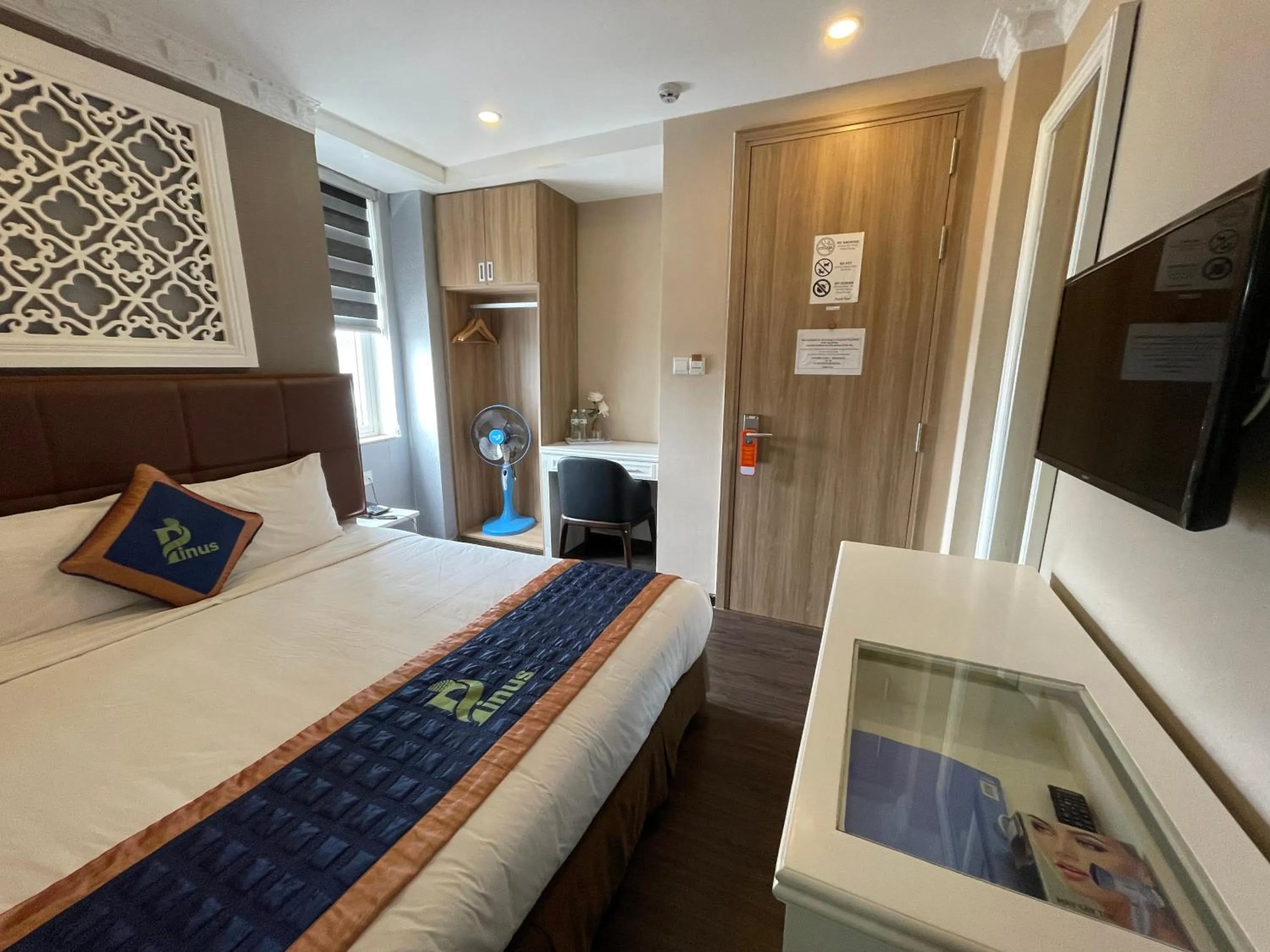 Photo of the whole room, Bed in Pinus Hotel