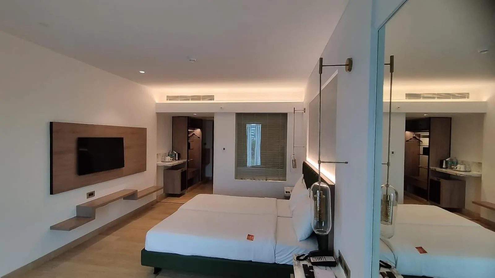 Bed in Mirage Hotel, Mumbai International Airport