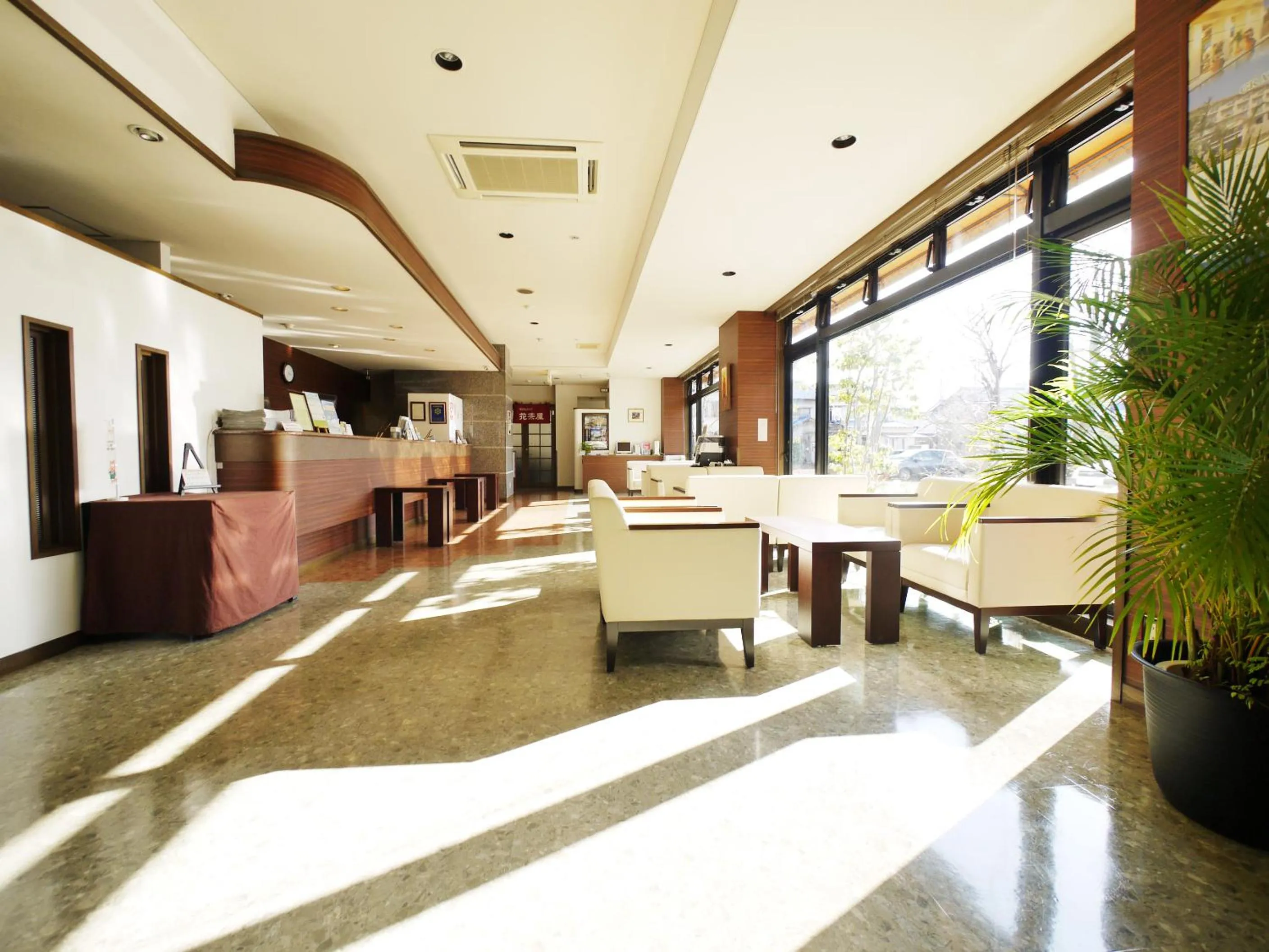 Lobby or reception in Hotel Route-Inn Kakamigahara